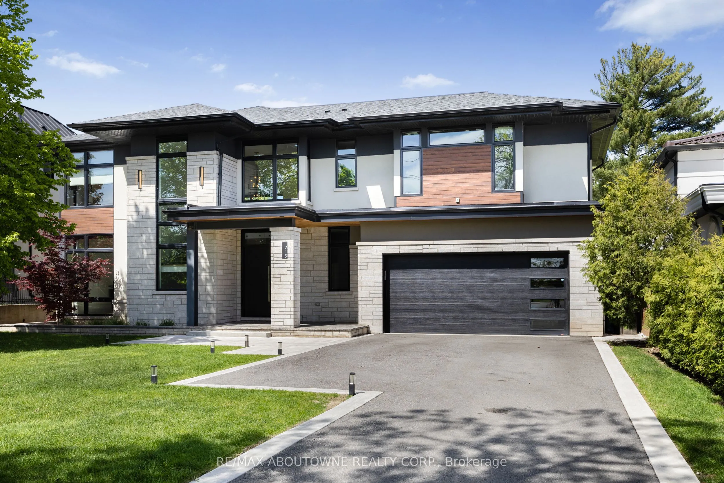 215 Morden Road