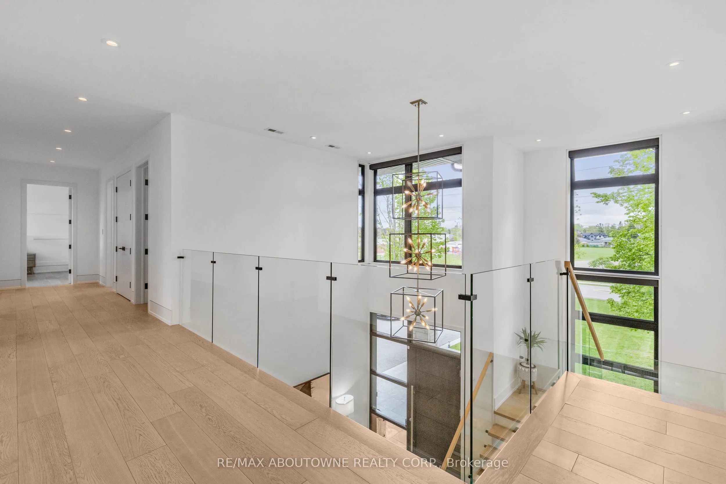 215 Morden Road