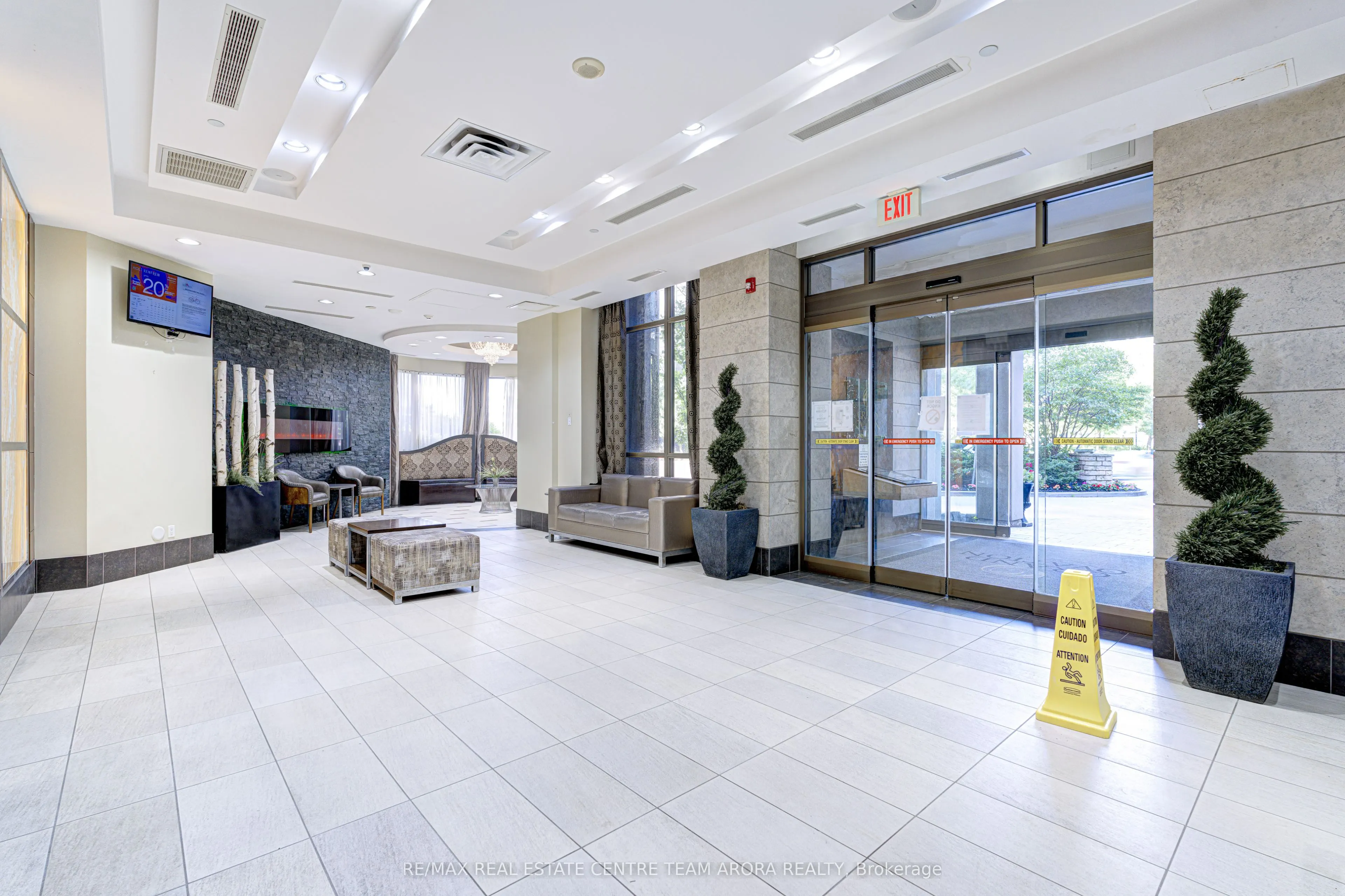 310 Burnhamthorpe Road W, #604