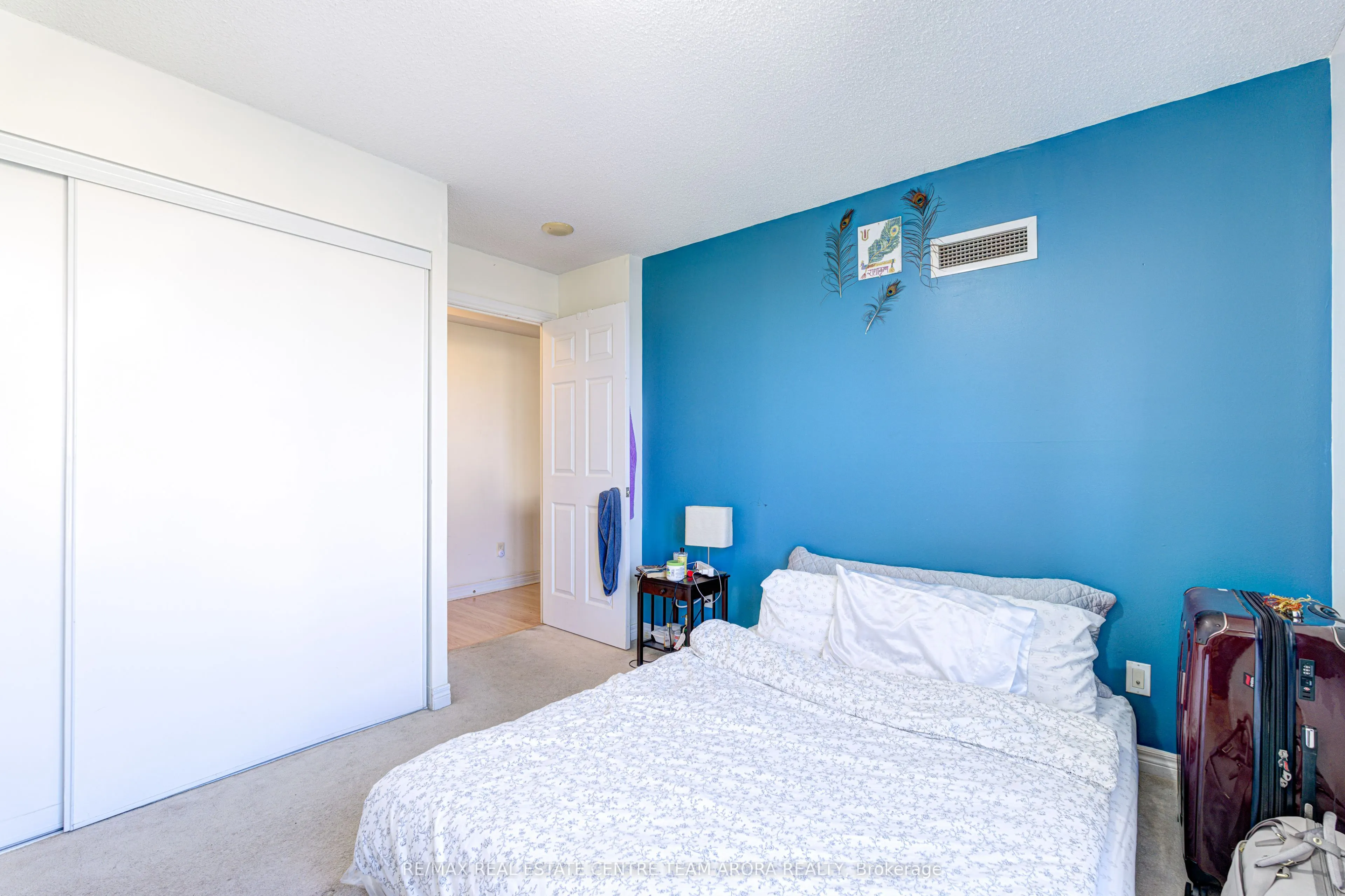 310 Burnhamthorpe Road W, #604