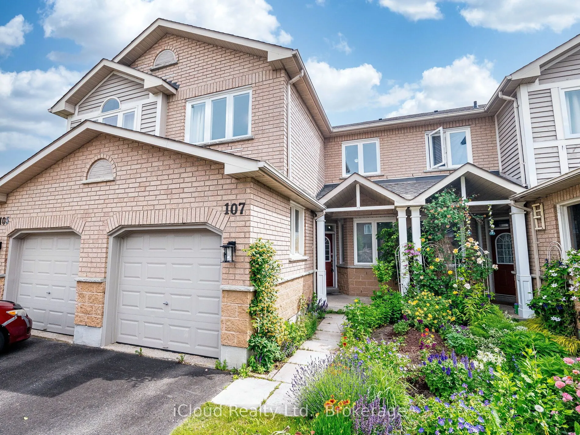 833 Scollard Court, #107