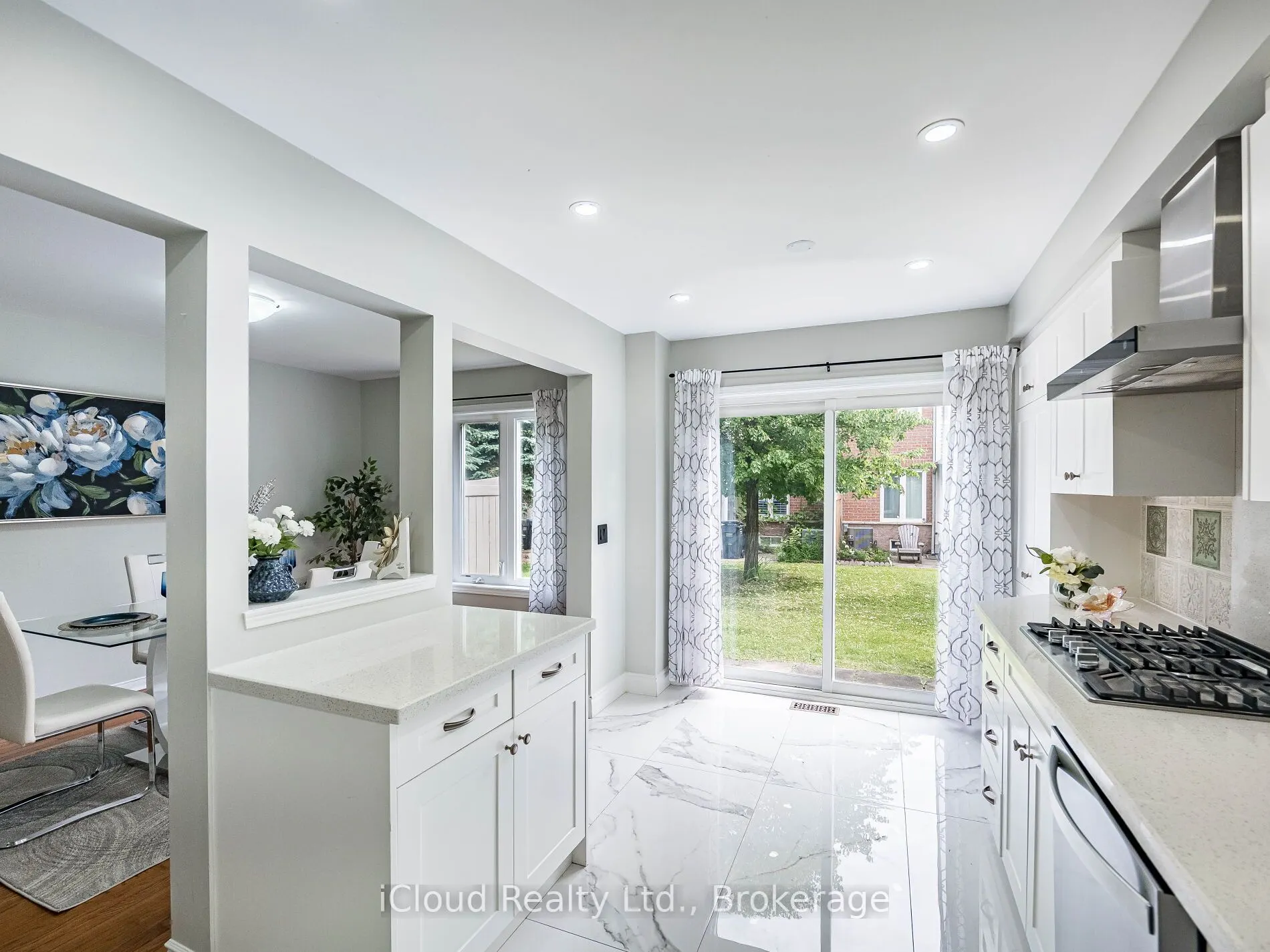 833 Scollard Court, #107