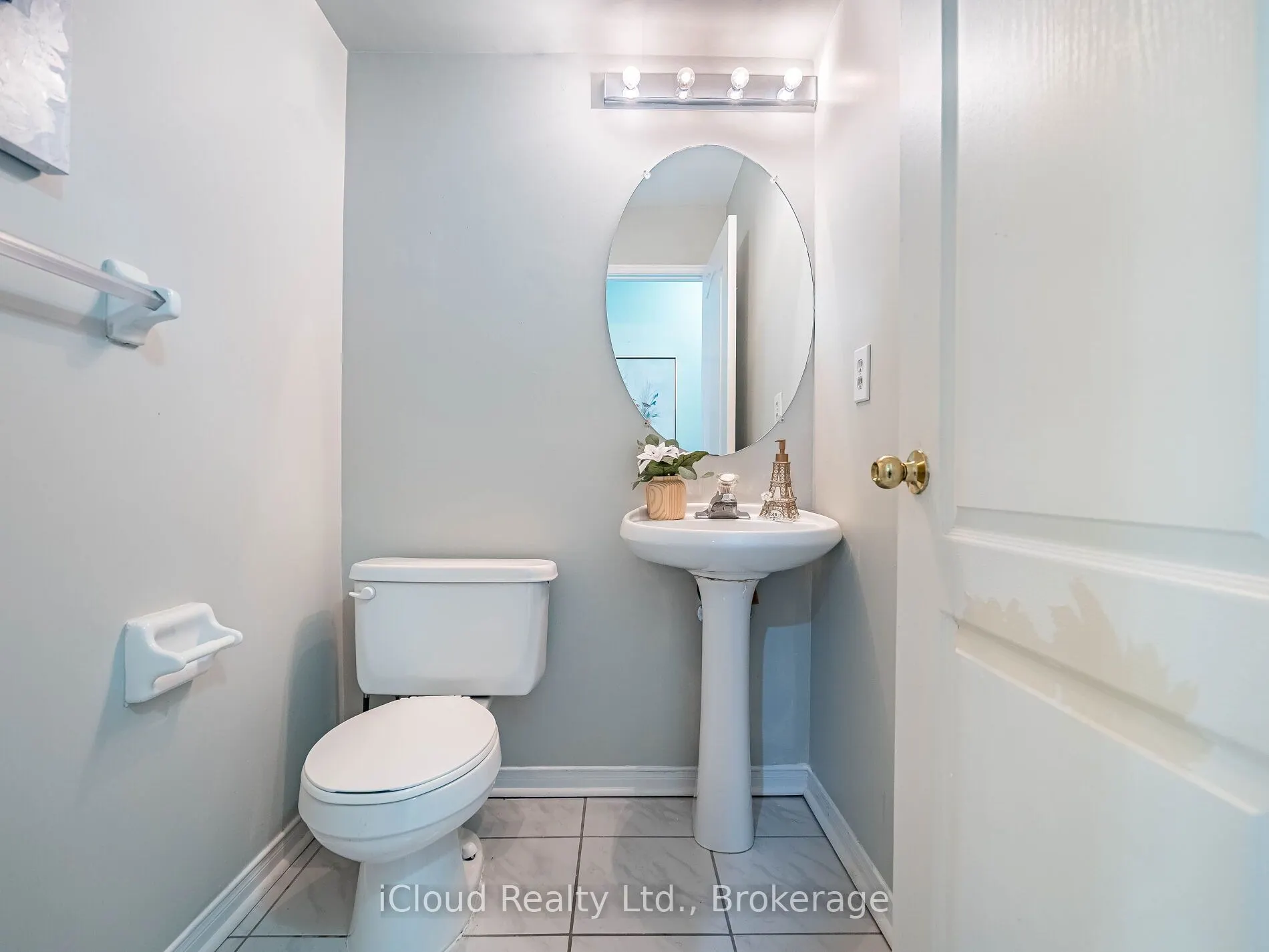833 Scollard Court, #107