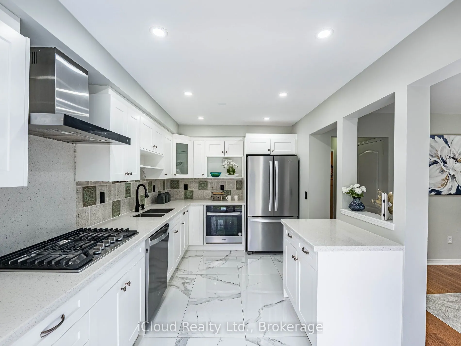 833 Scollard Court, #107