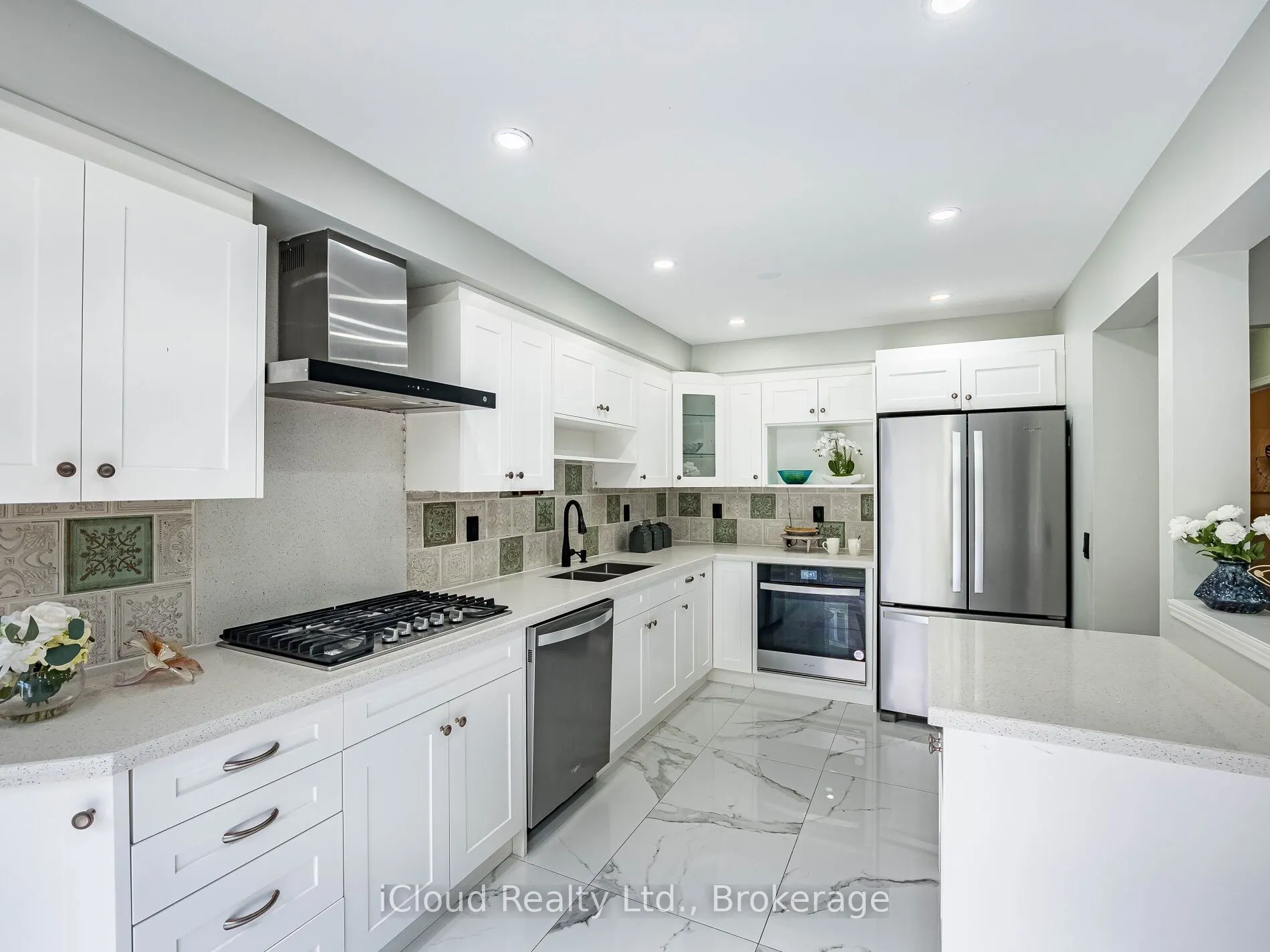 833 Scollard Court, #107