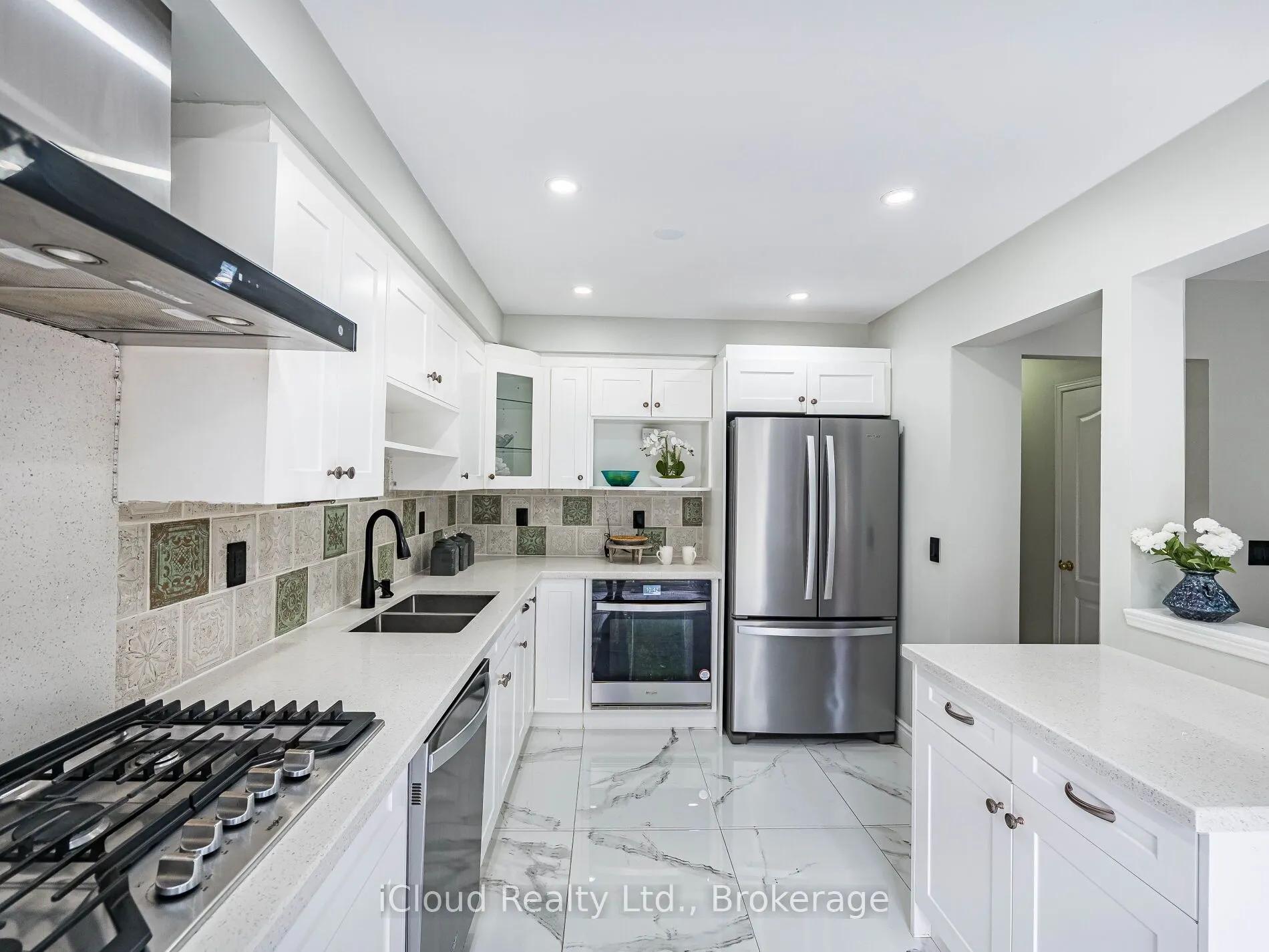 833 Scollard Court, #107