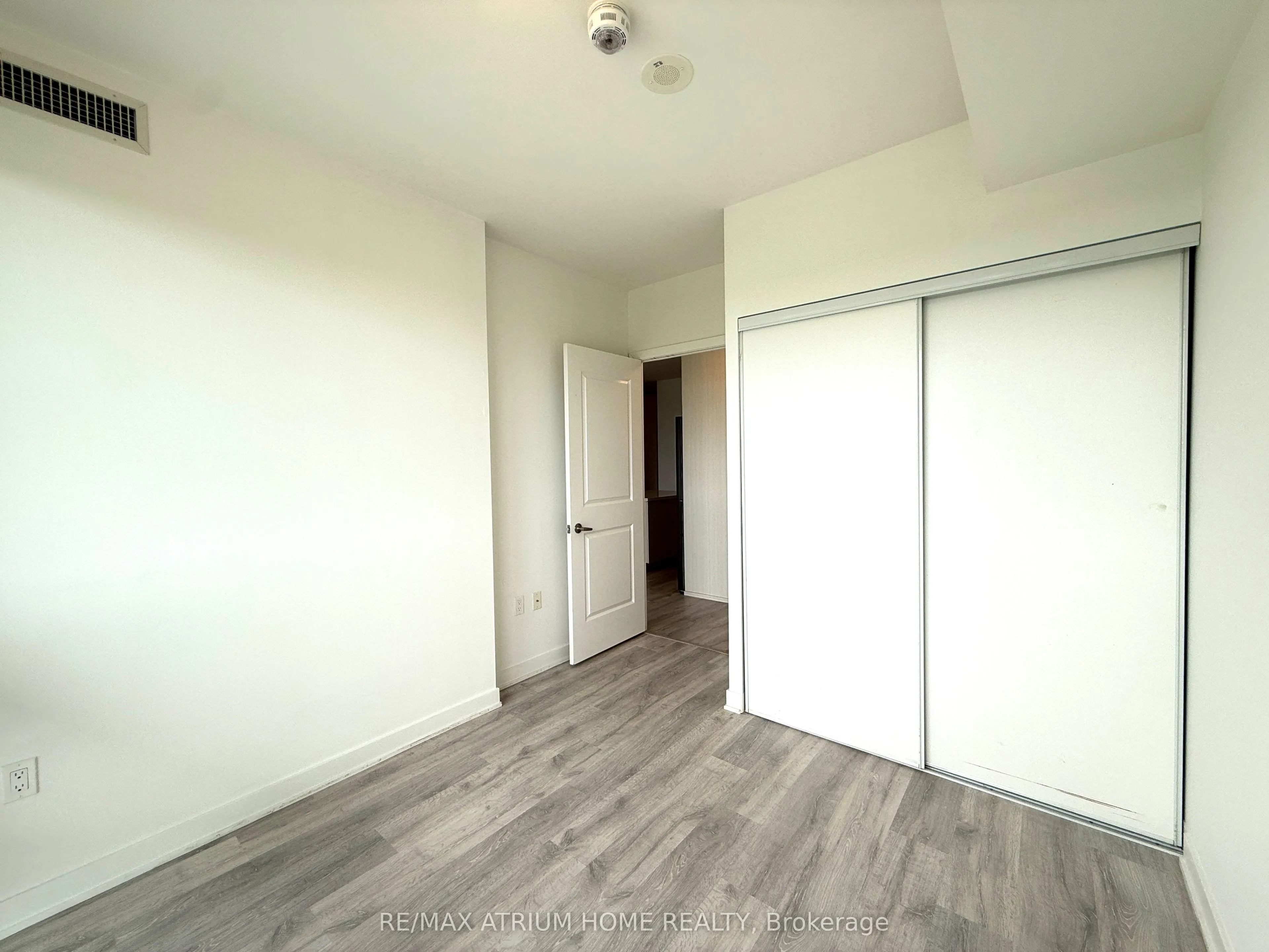 4699 Glen Erin Drive, #305