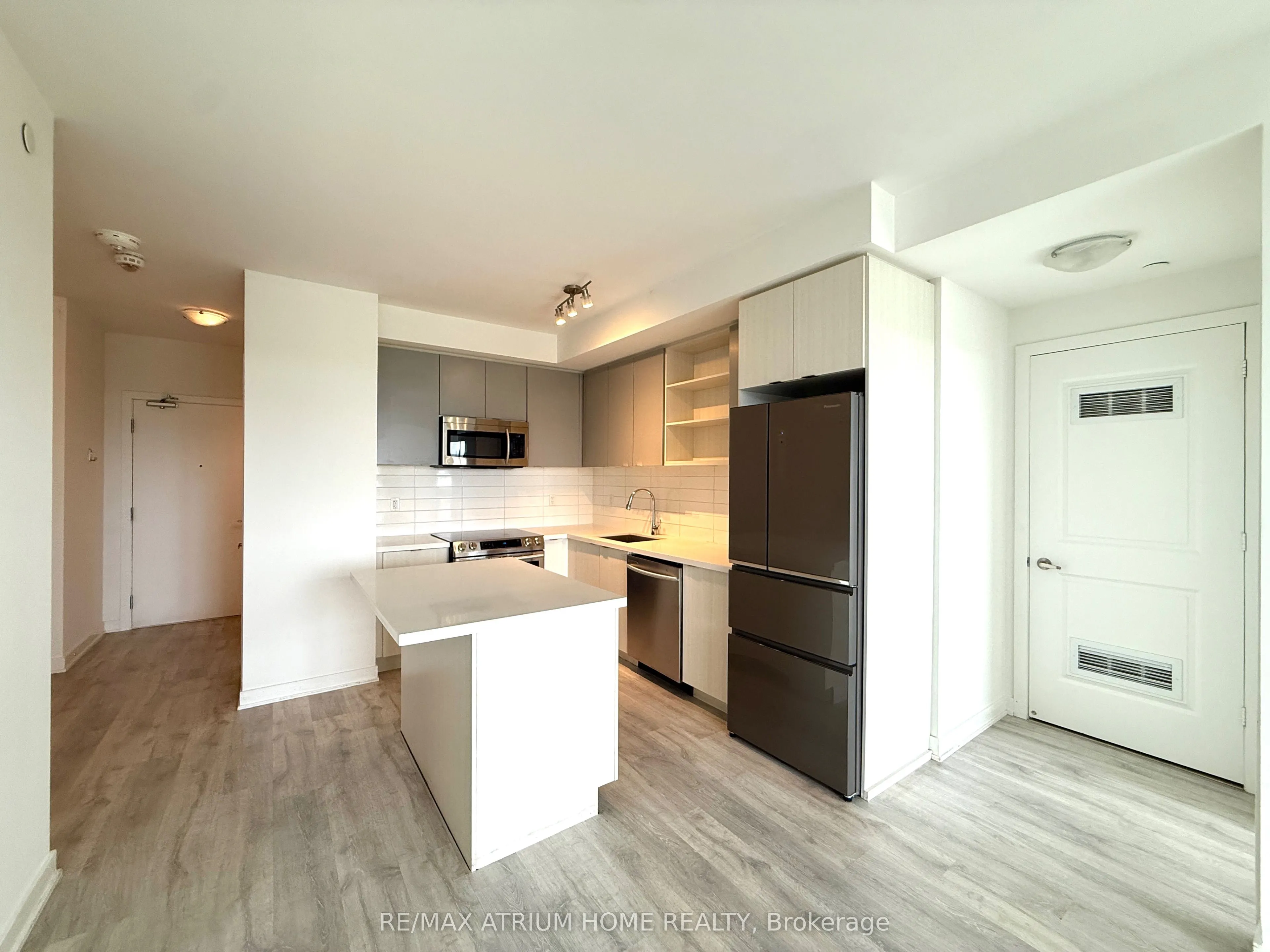 4699 Glen Erin Drive, #305