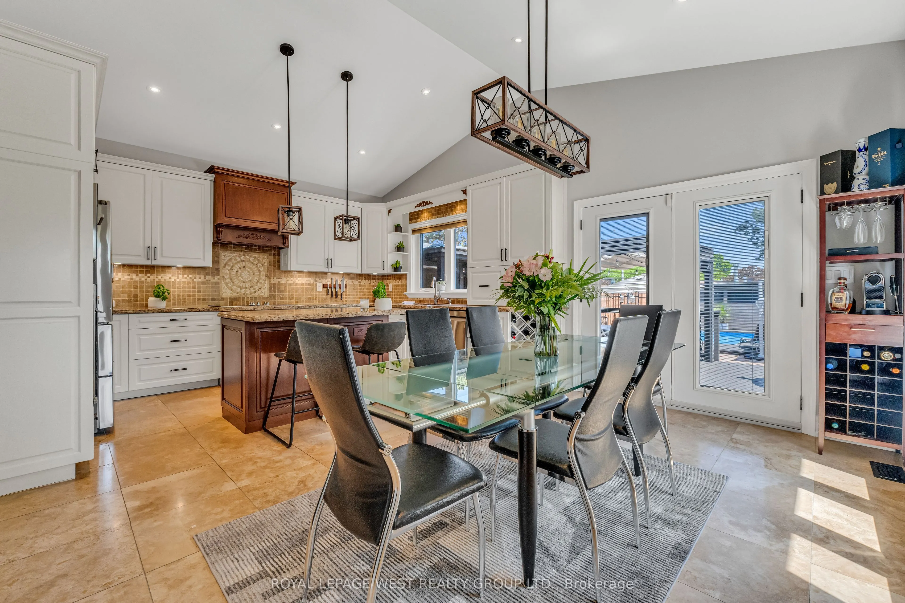 1321 Canford Crescent