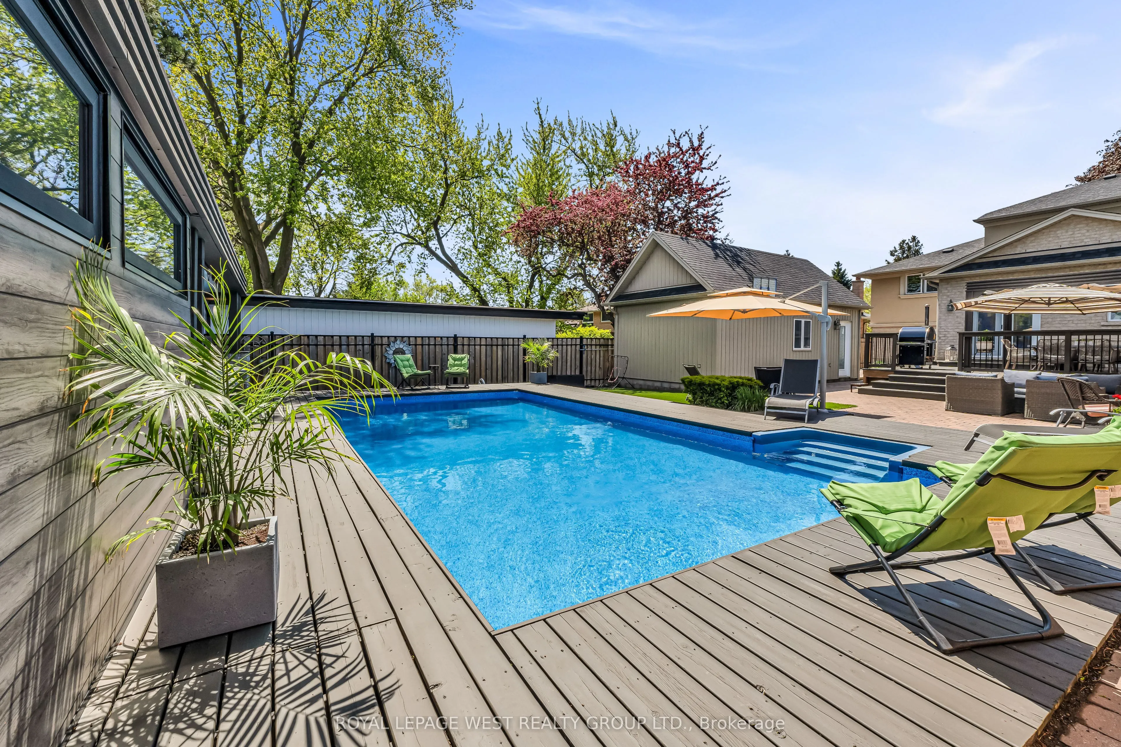 1321 Canford Crescent