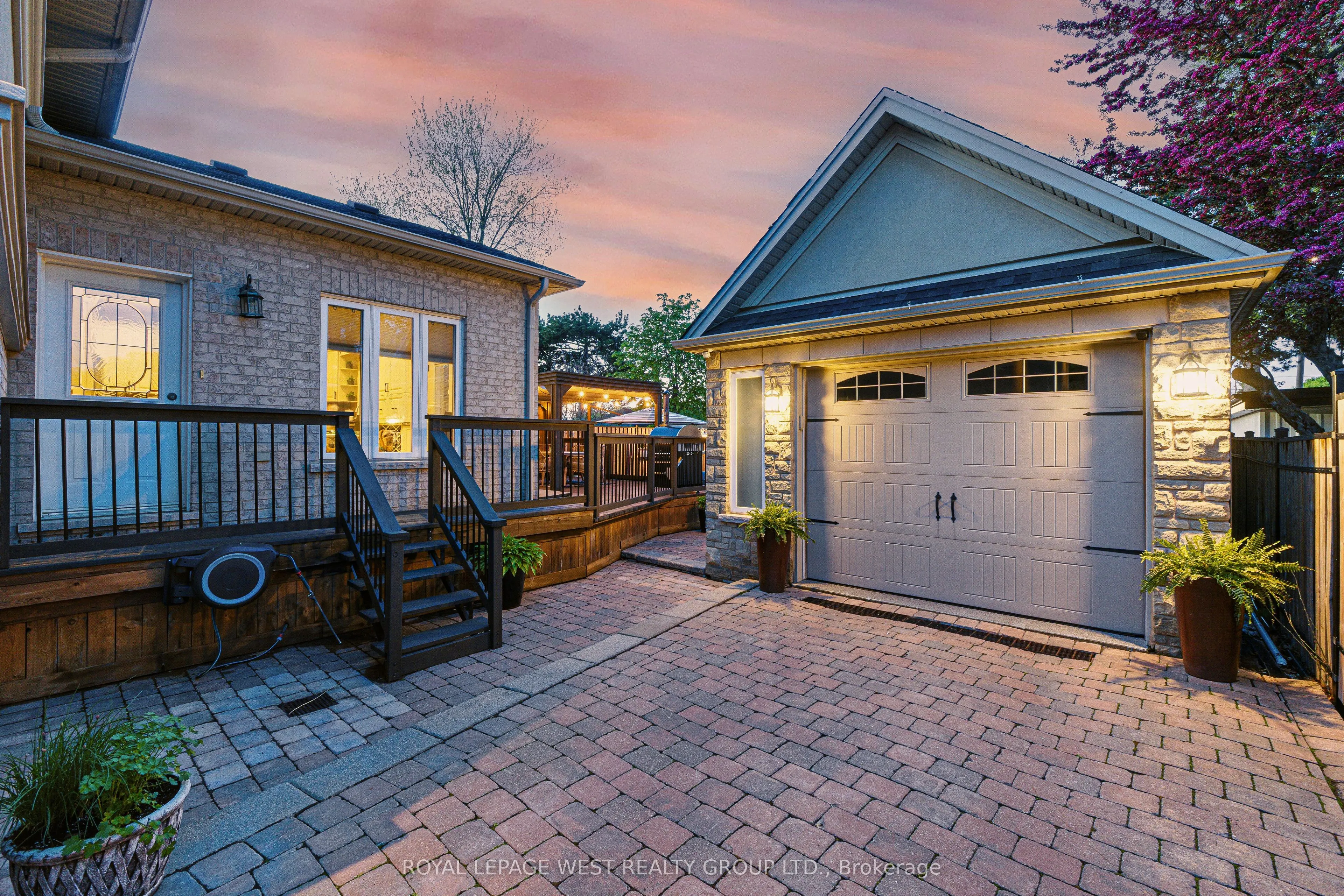 1321 Canford Crescent