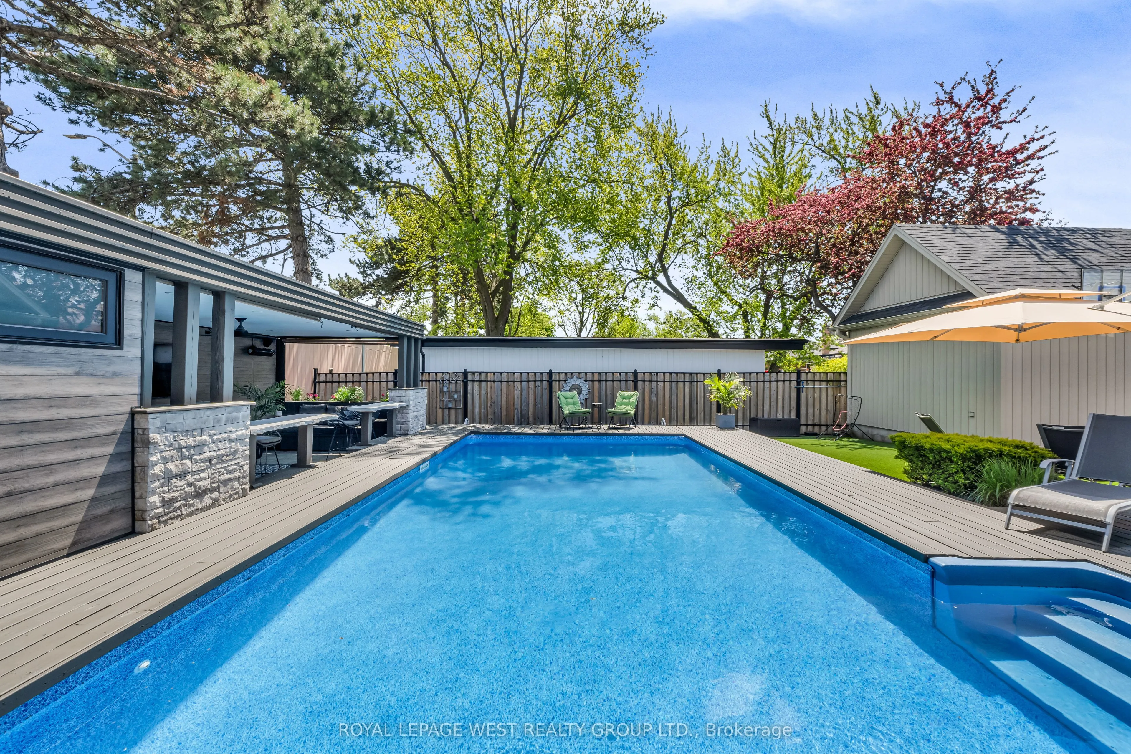 1321 Canford Crescent