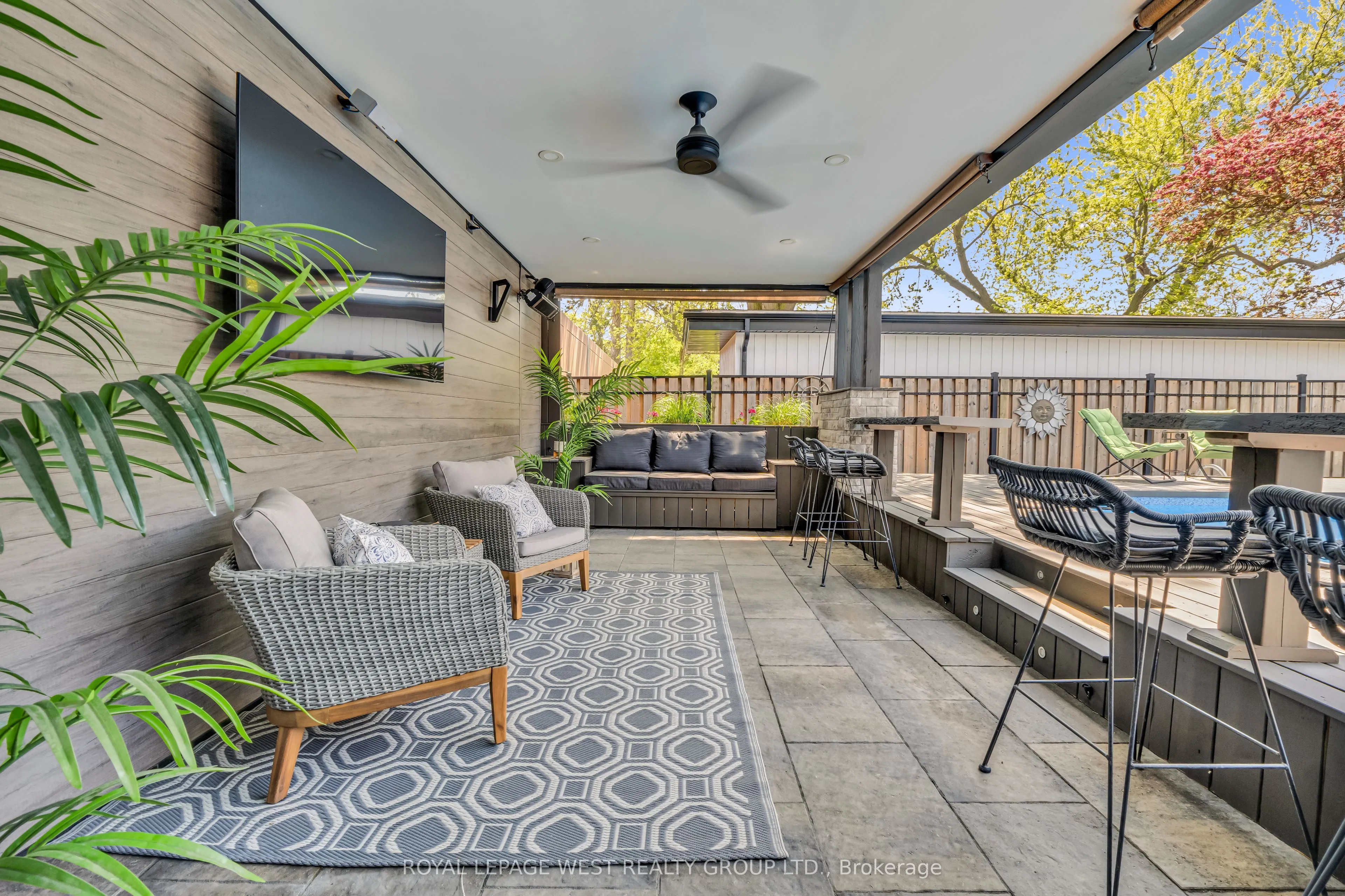 1321 Canford Crescent