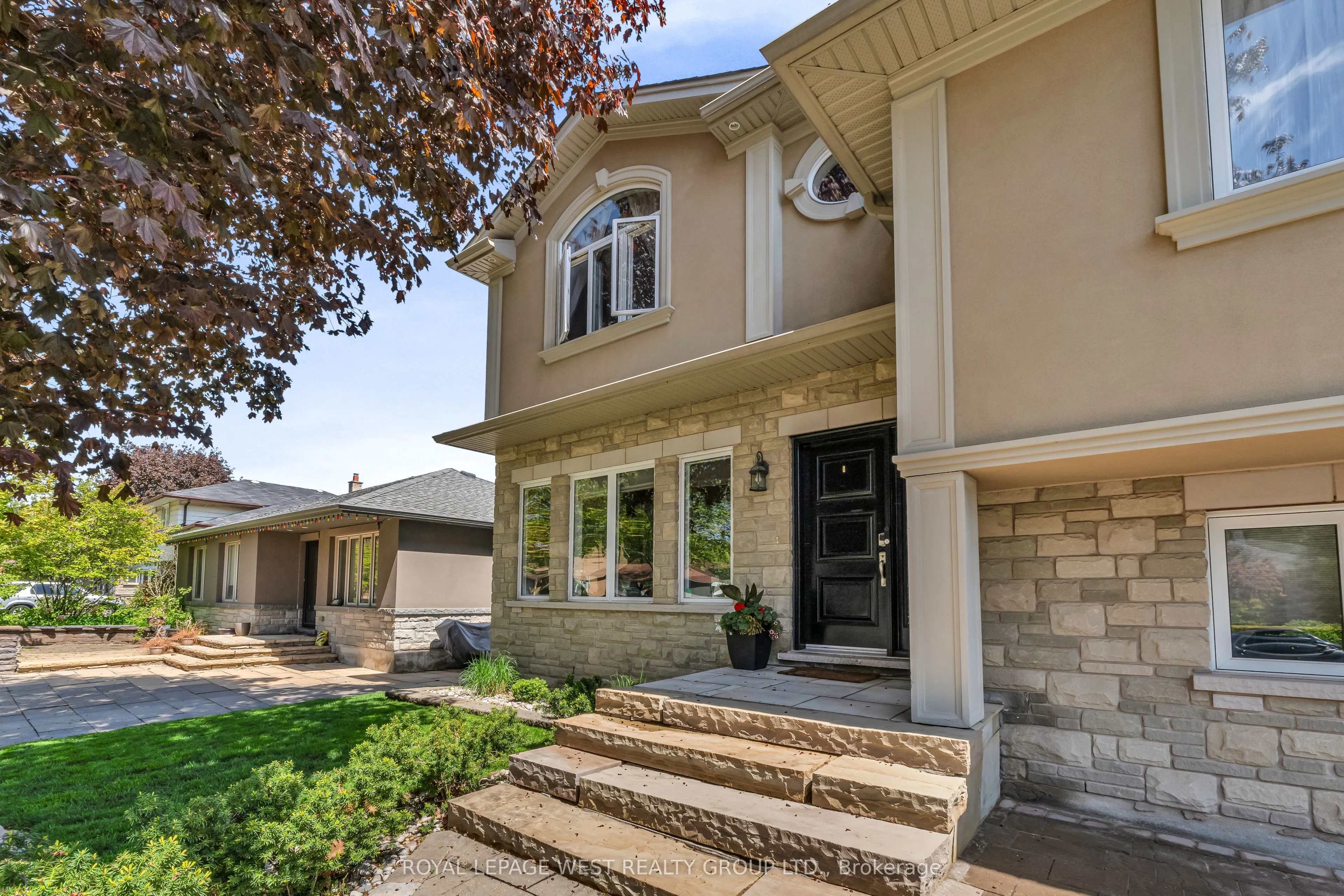 1321 Canford Crescent