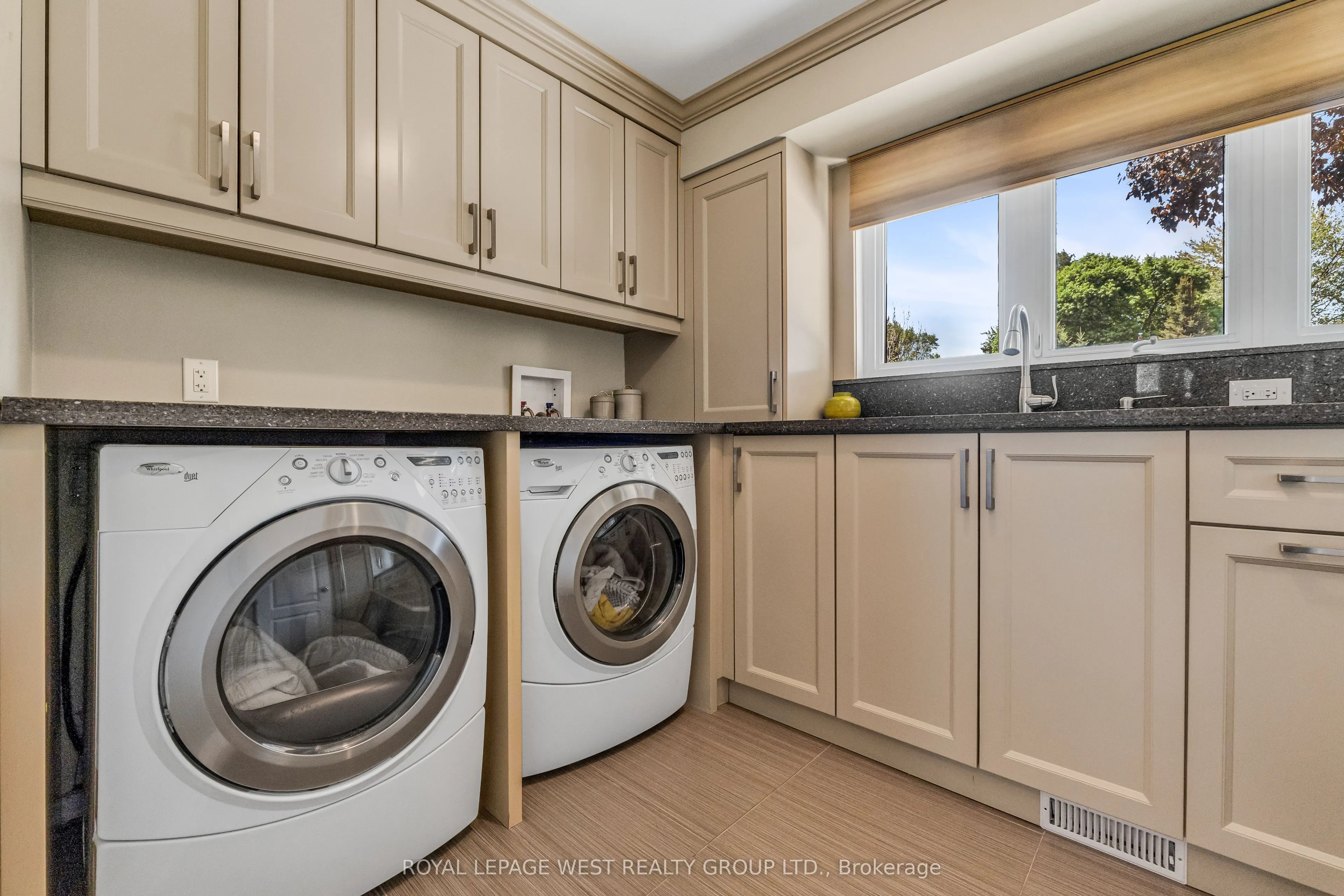 1321 Canford Crescent