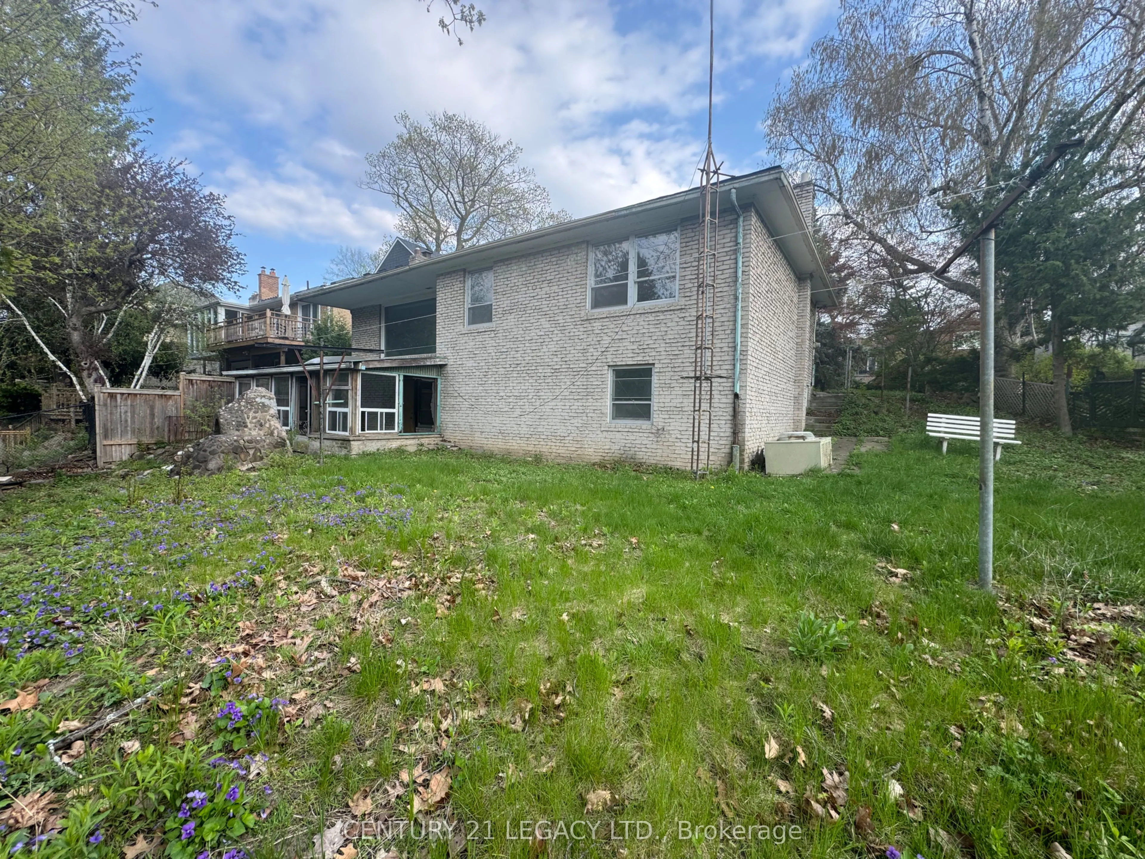 20 Leland Avenue