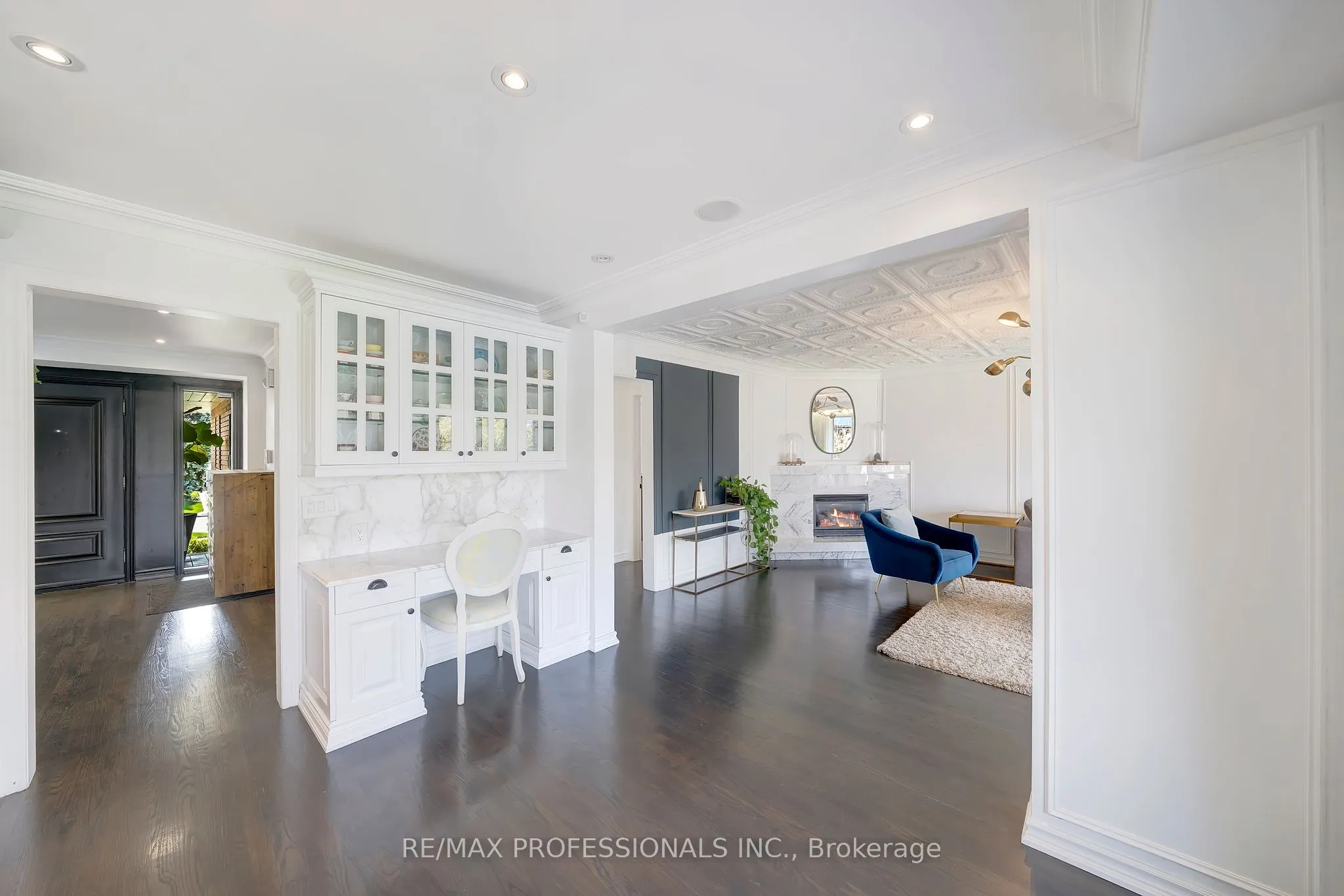 52 Courtsfield Crescent