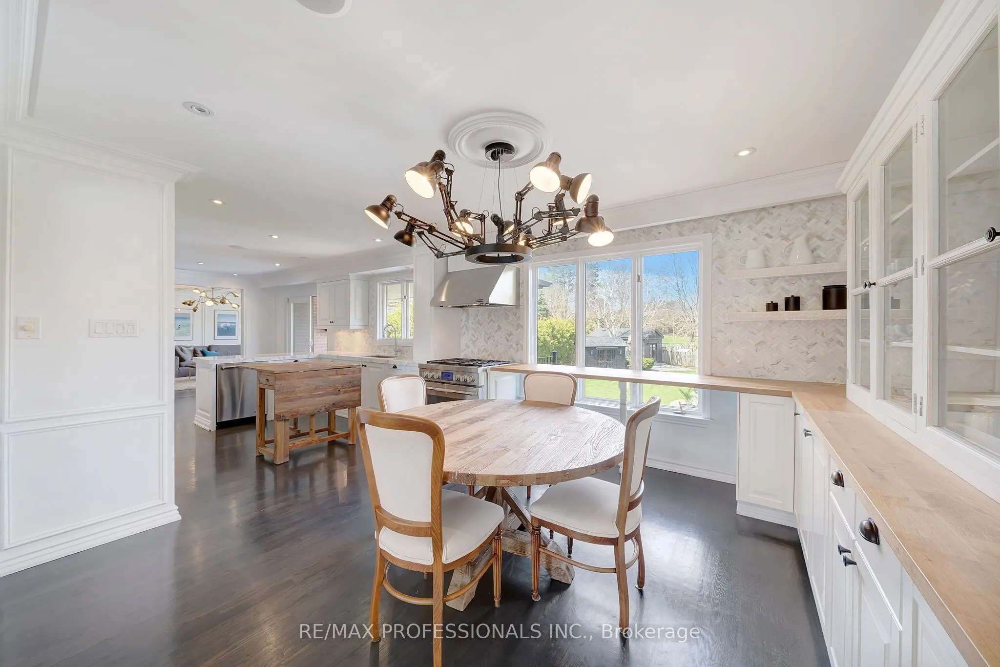 52 Courtsfield Crescent