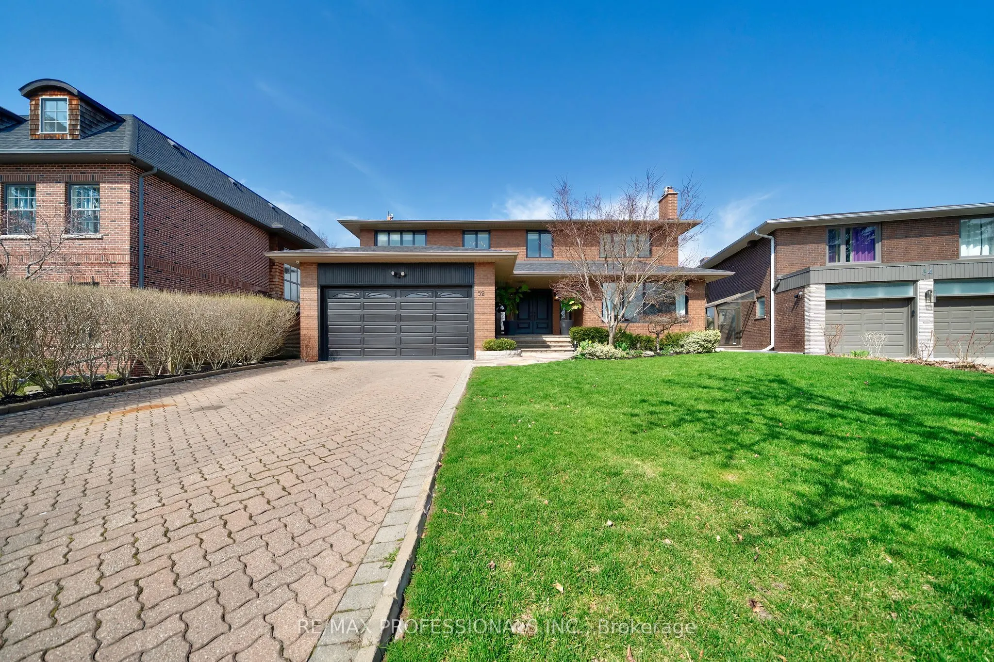 52 Courtsfield Crescent