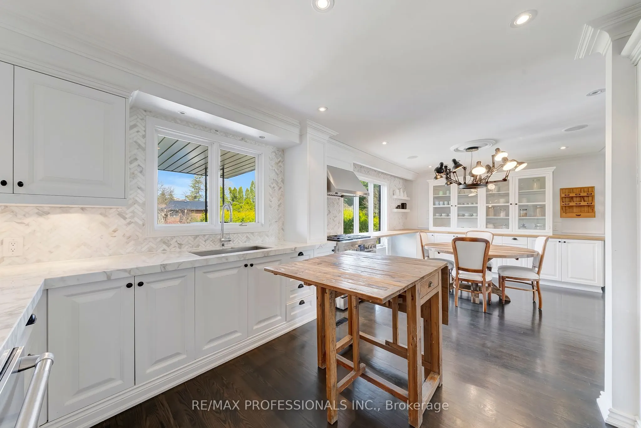 52 Courtsfield Crescent
