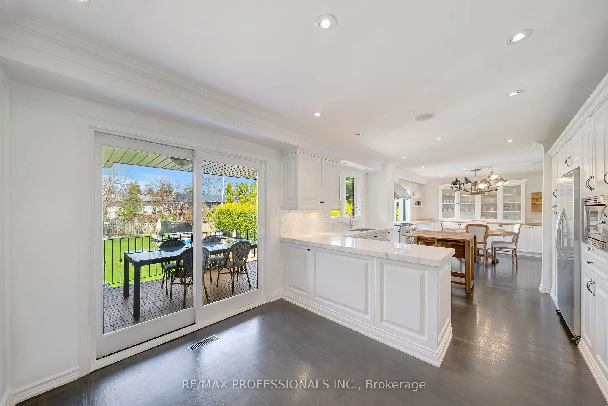 52 Courtsfield Crescent