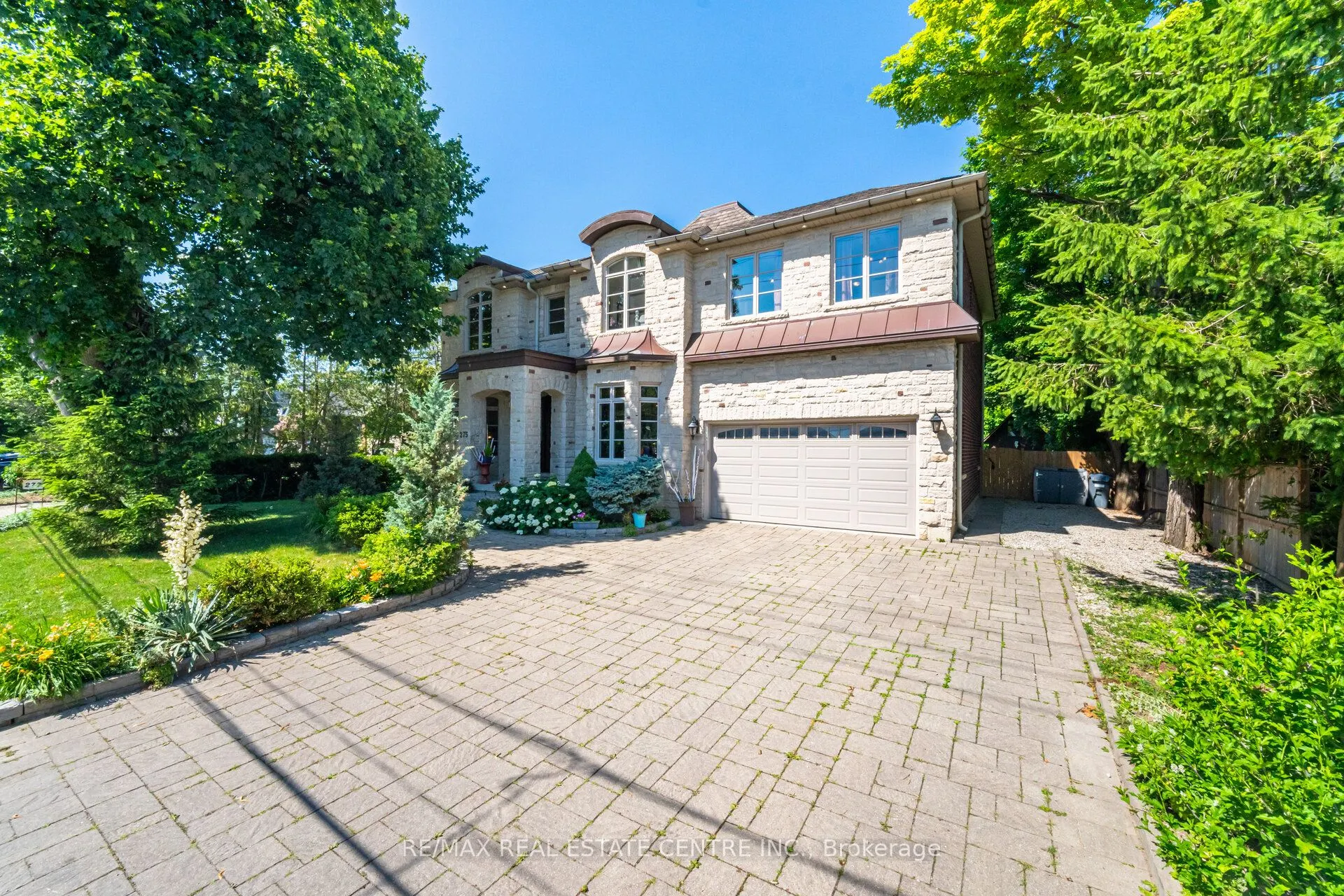275 Martin Street