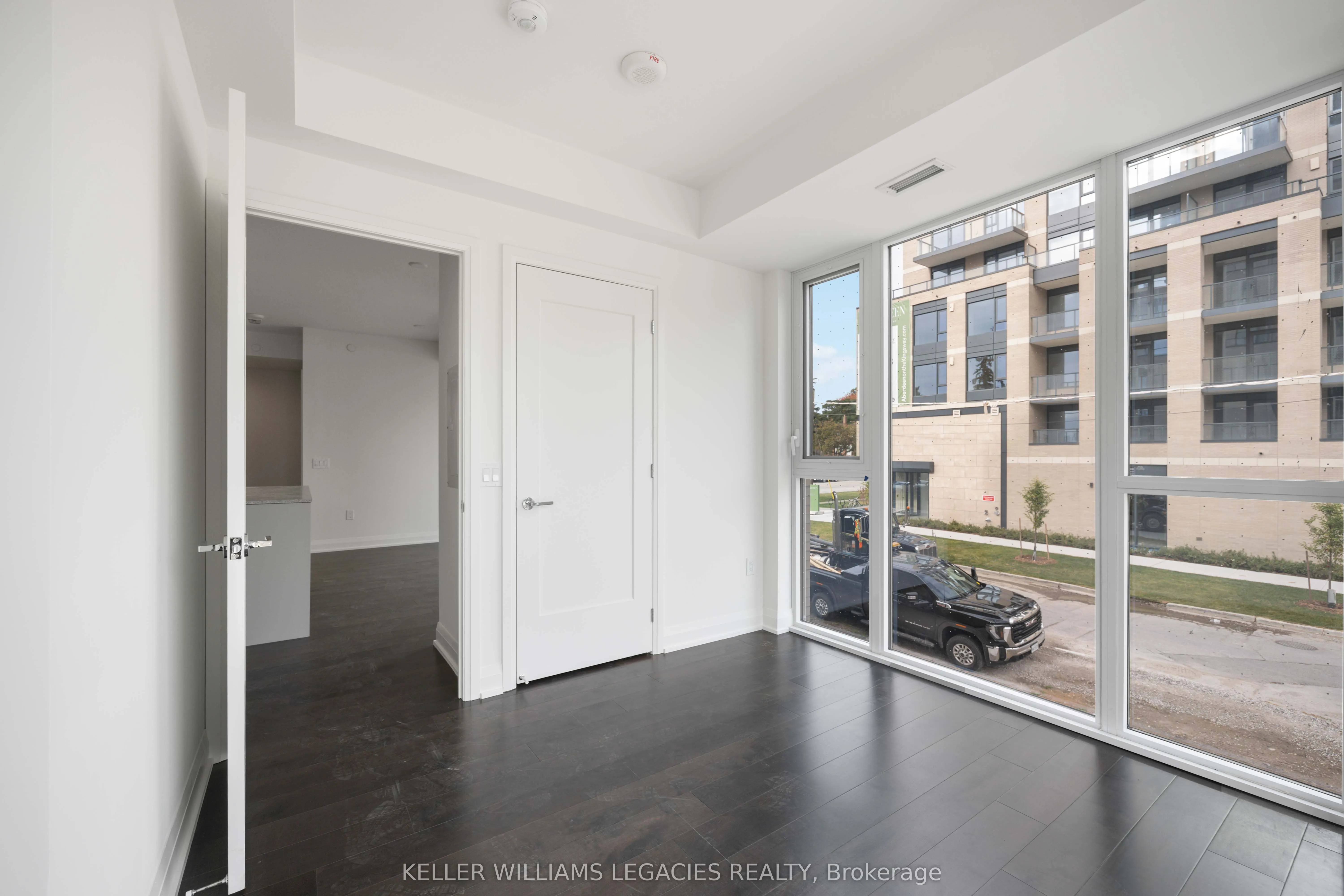 293 The Kingsway, #221