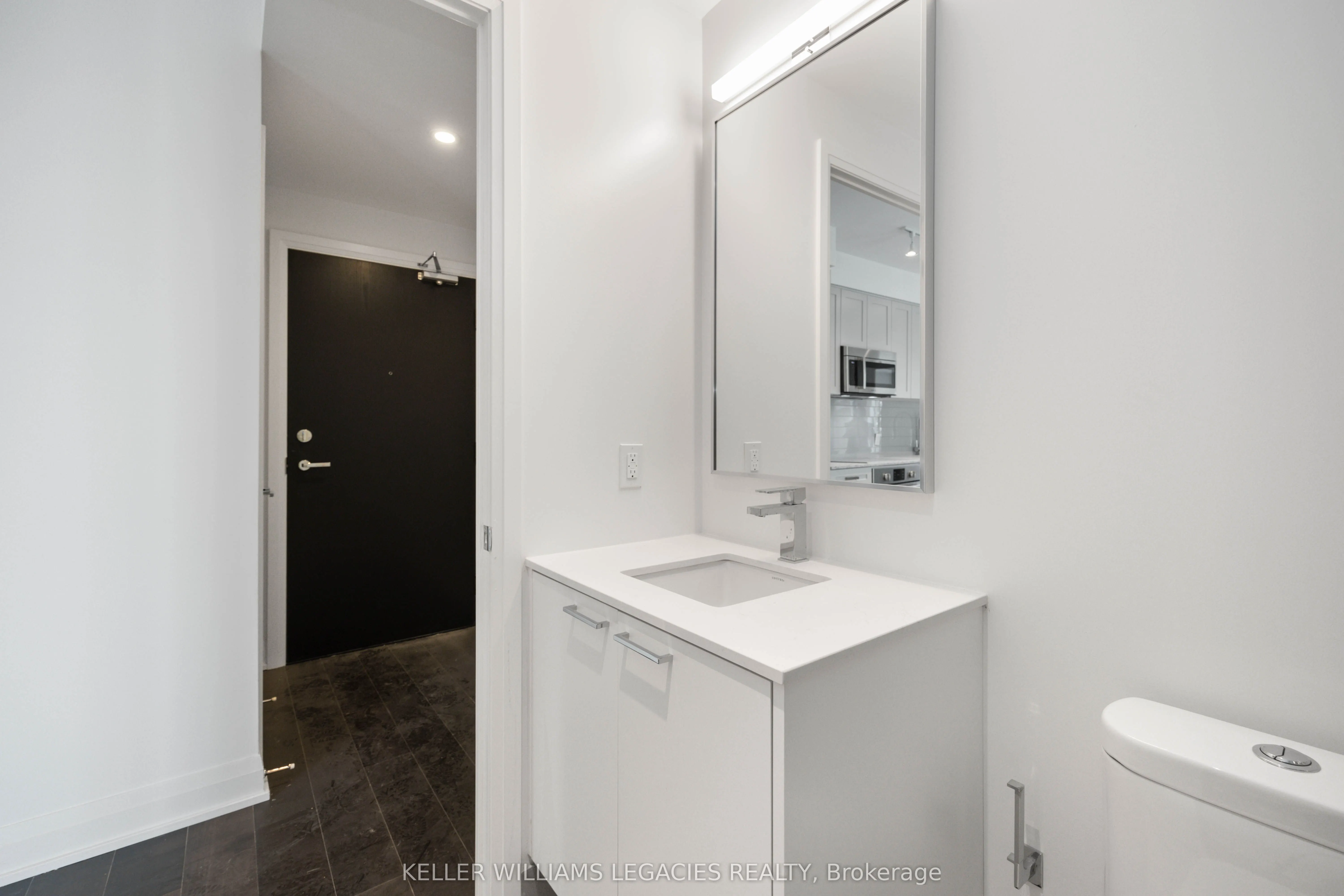 293 The Kingsway, #221