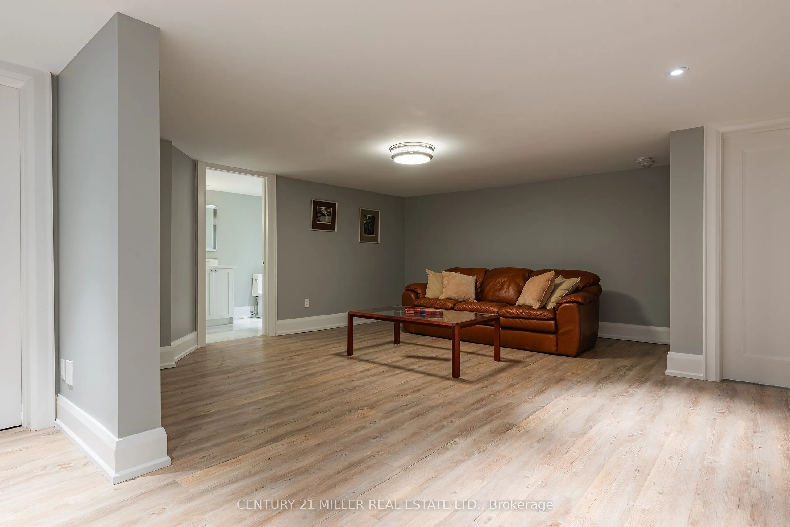 6 Chartwell Road