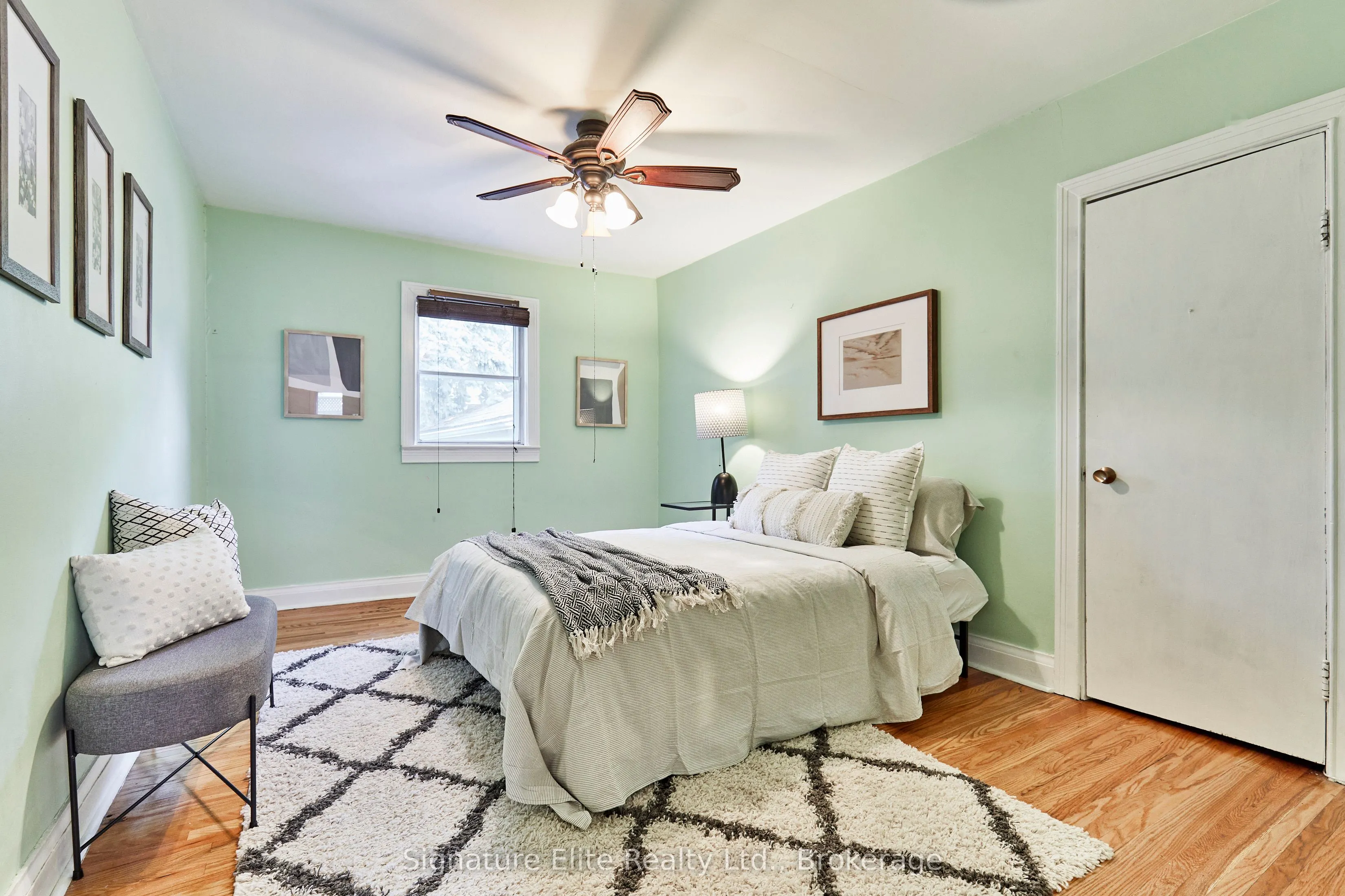 2 Elton Crescent