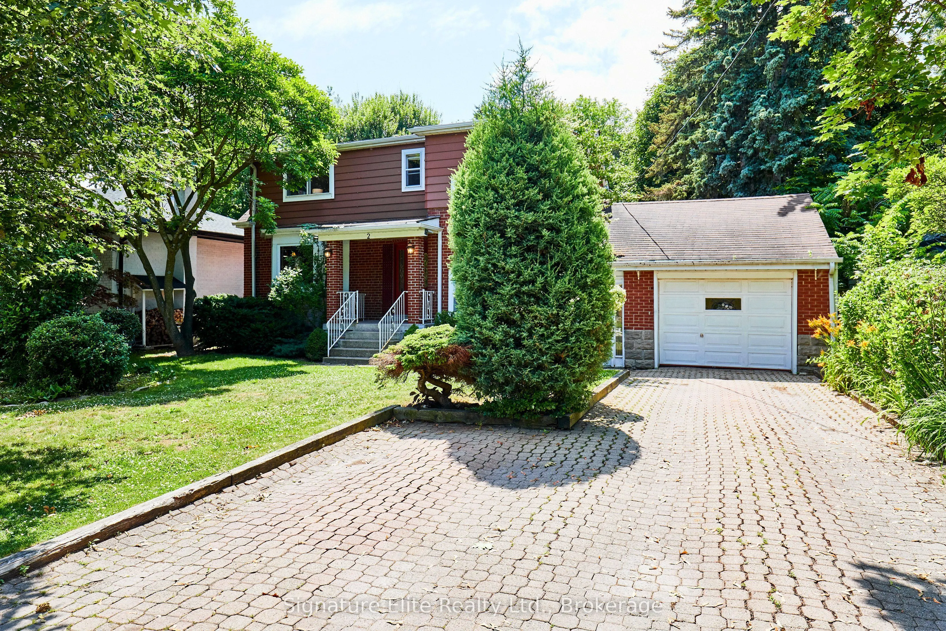 2 Elton Crescent