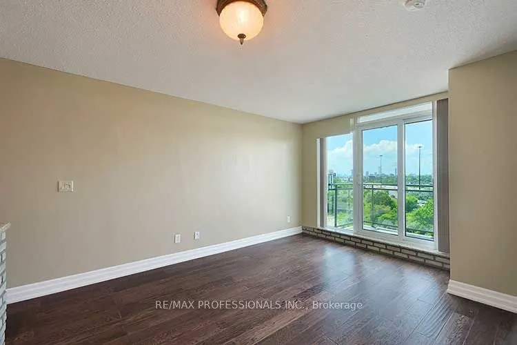 2121 Lake Shore Boulevard W, #1203