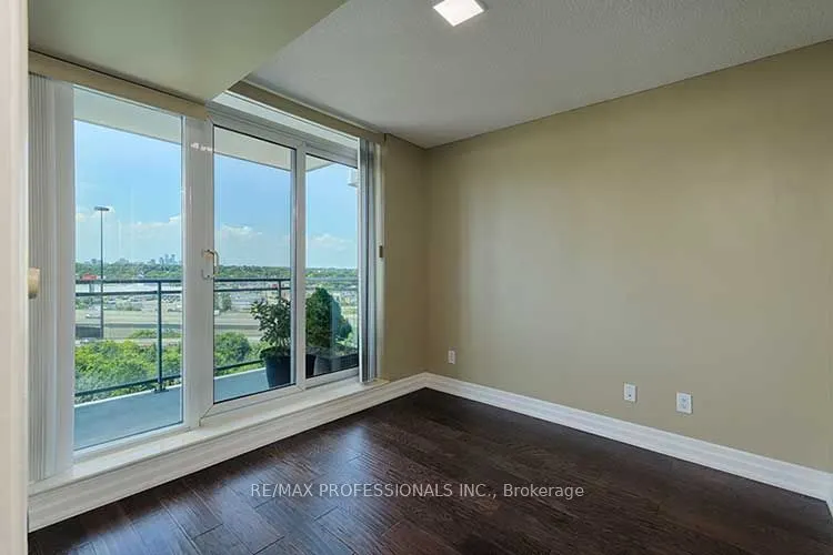 2121 Lake Shore Boulevard W, #1203