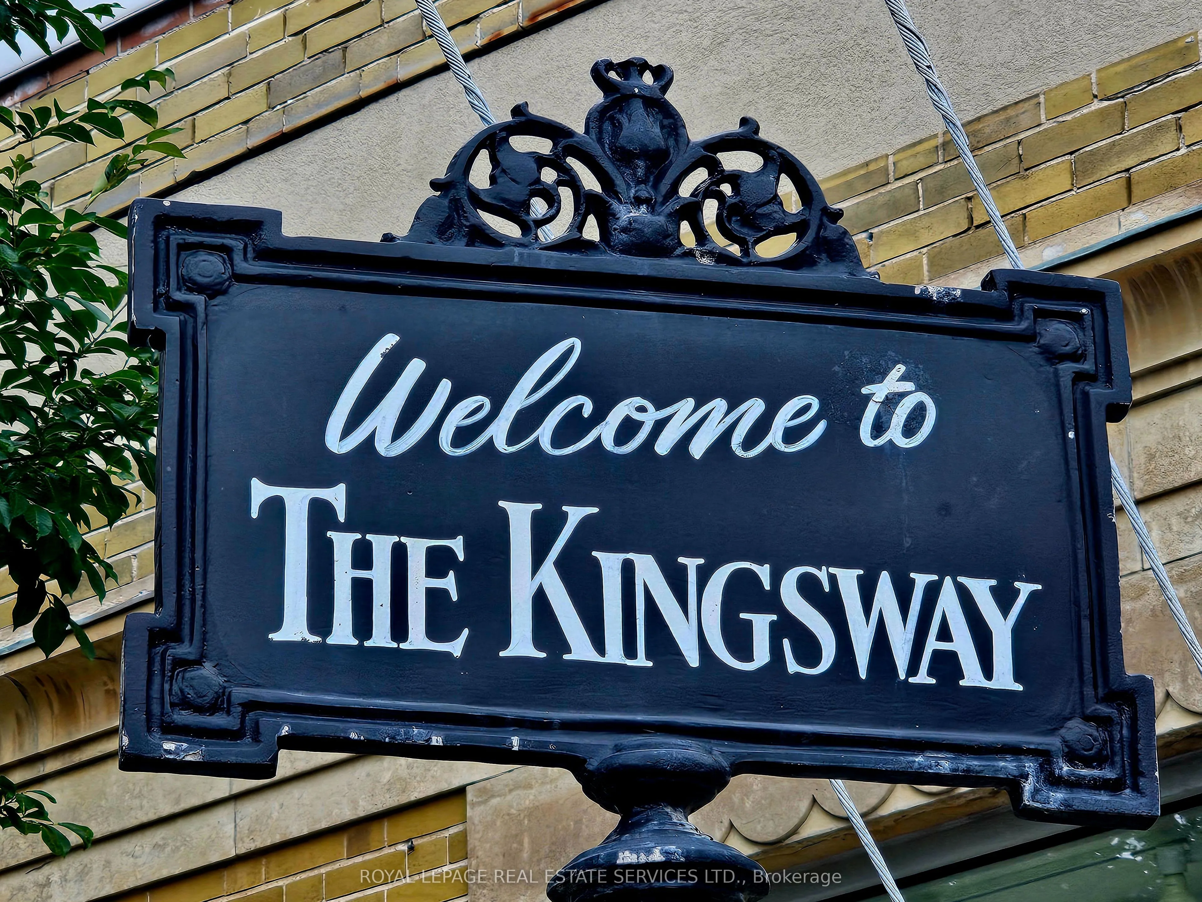 935 Royal York Road, #208