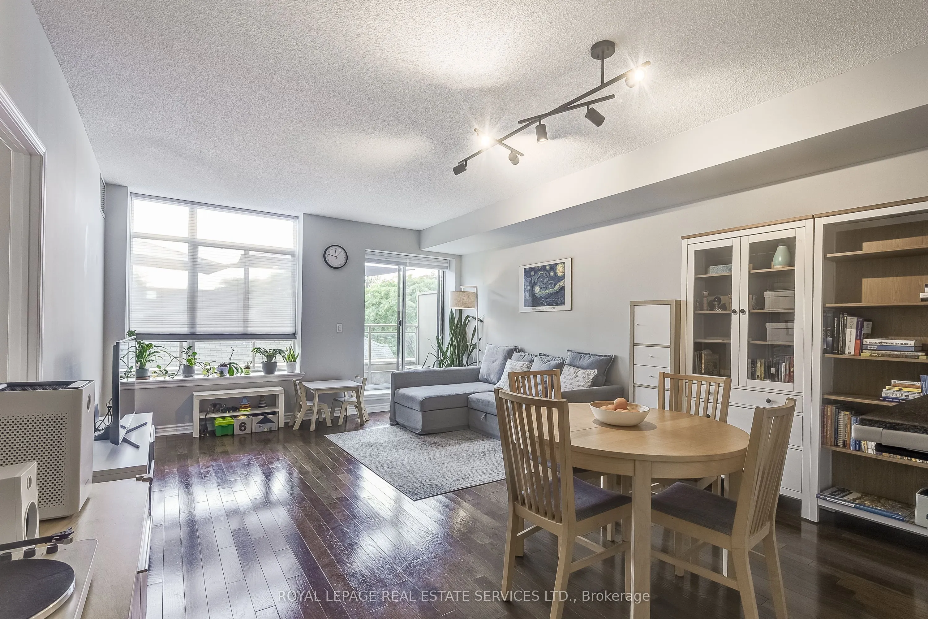 935 Royal York Road, #208