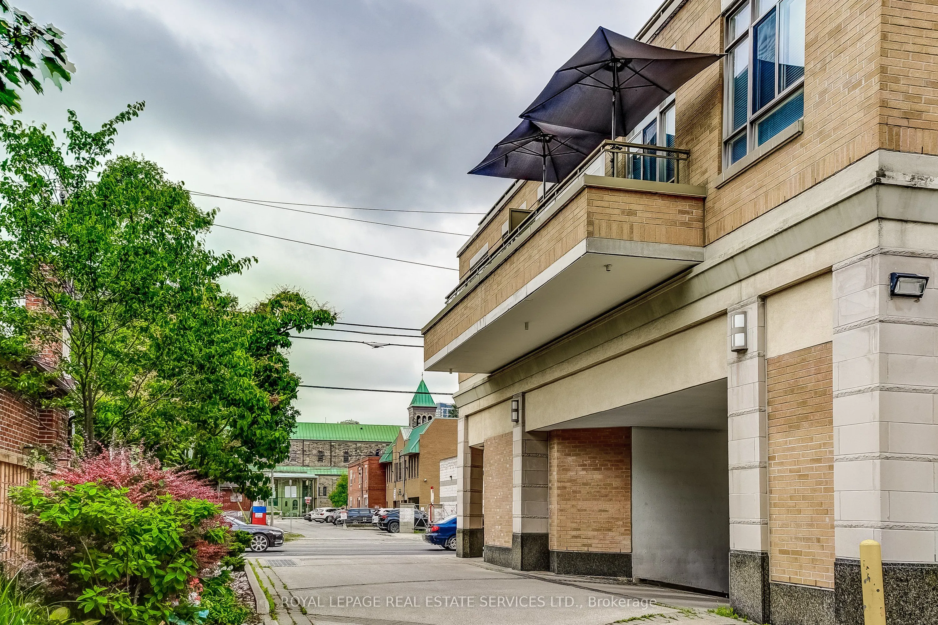 935 Royal York Road, #208