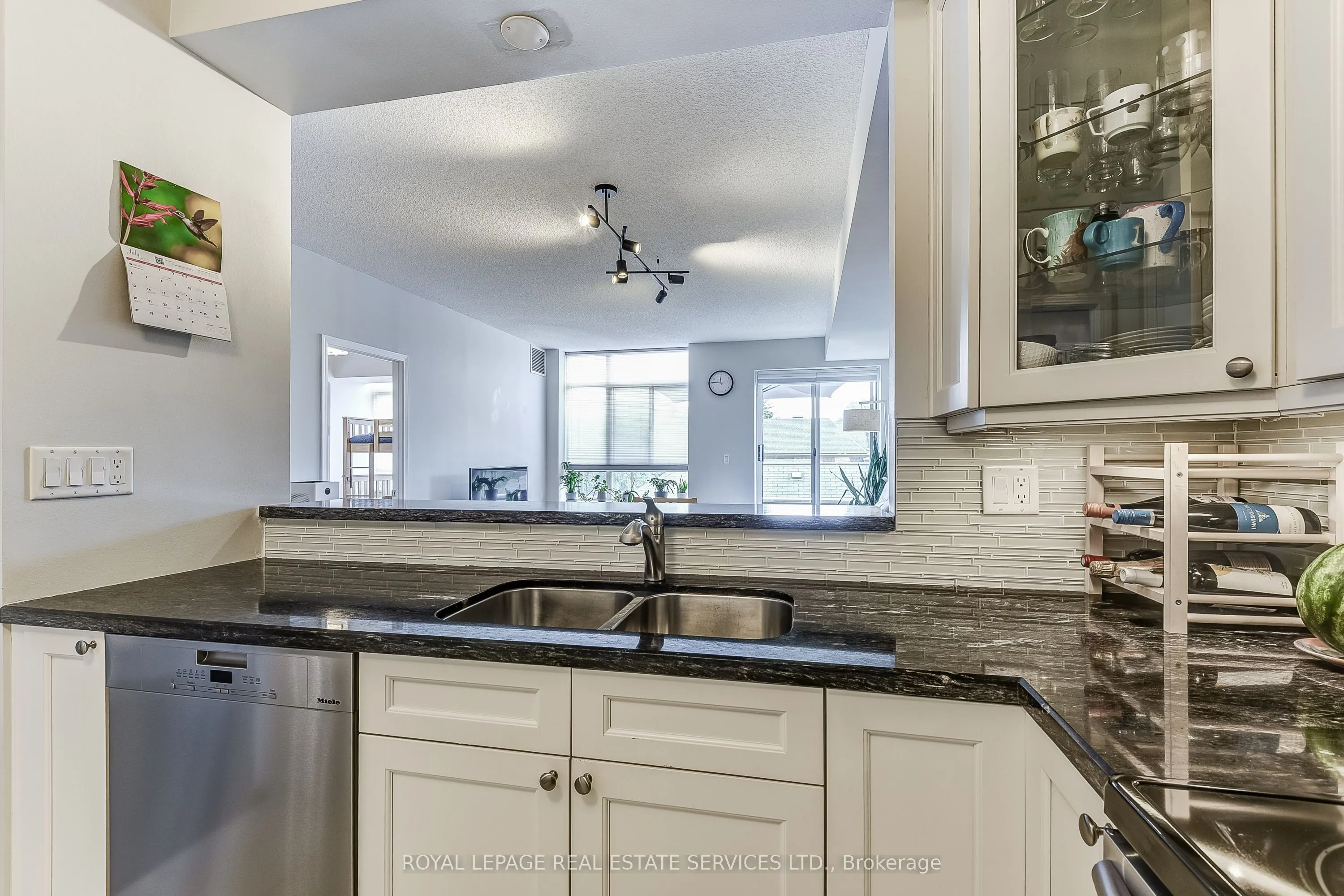935 Royal York Road, #208