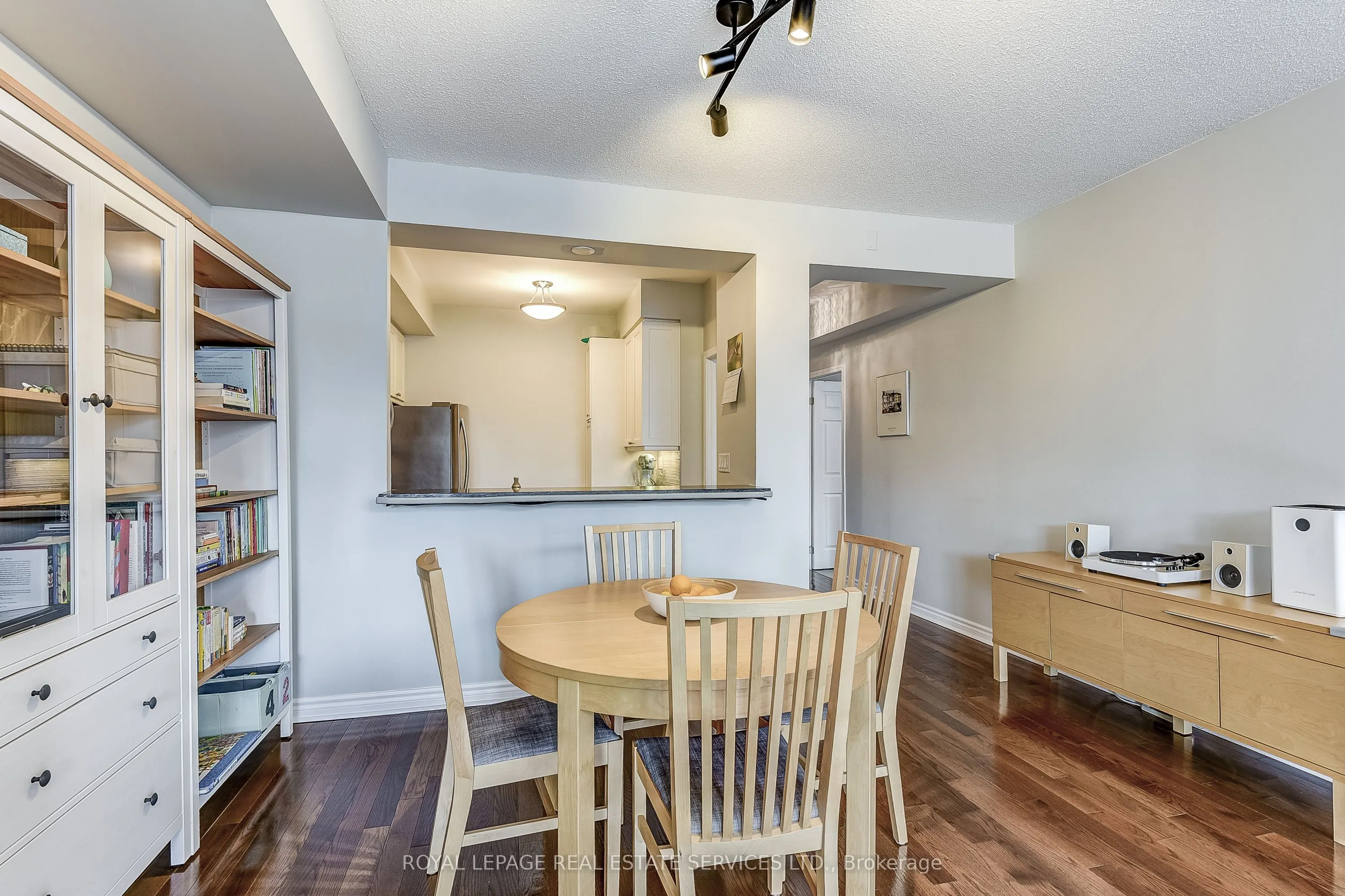 935 Royal York Road, #208
