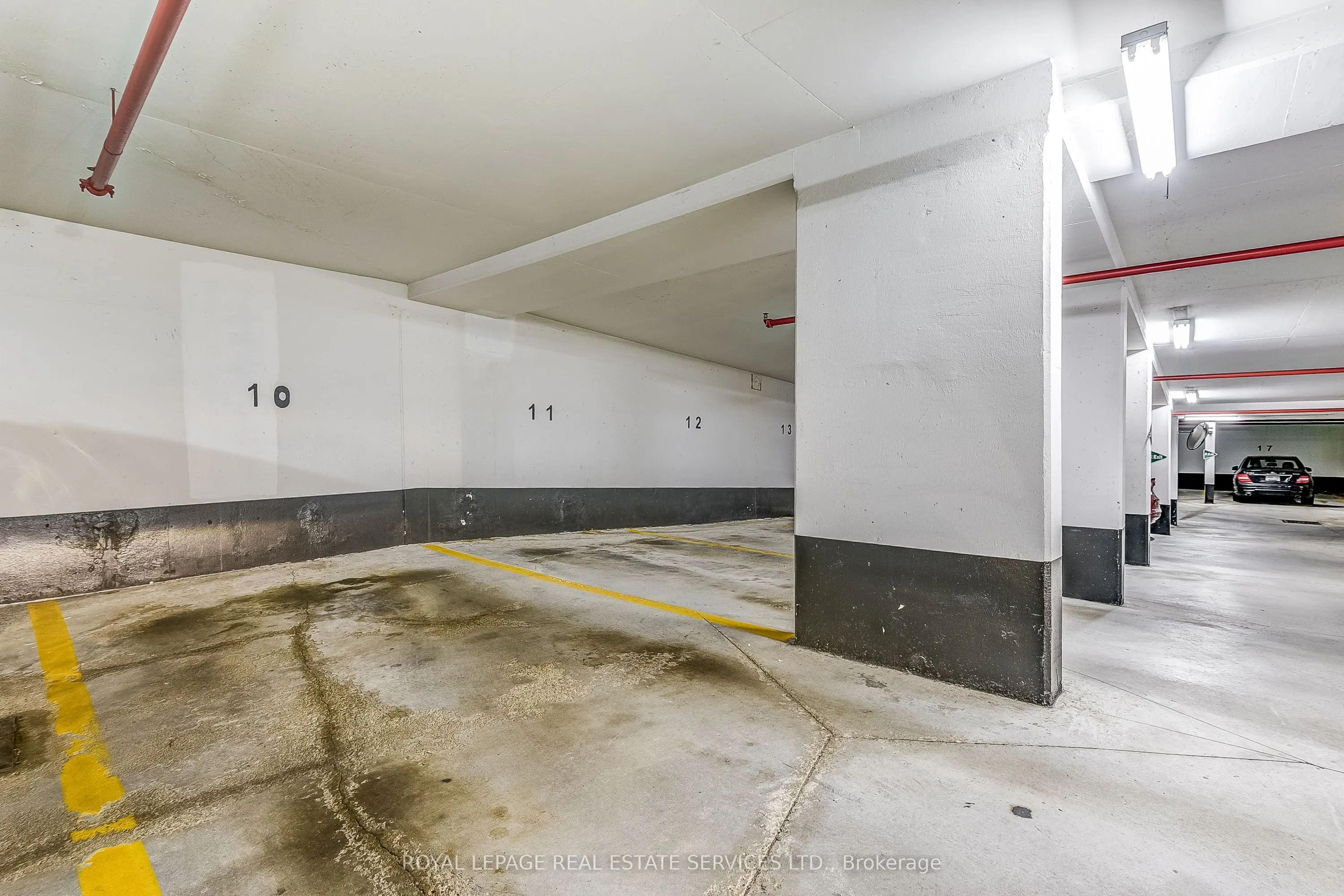 935 Royal York Road, #208