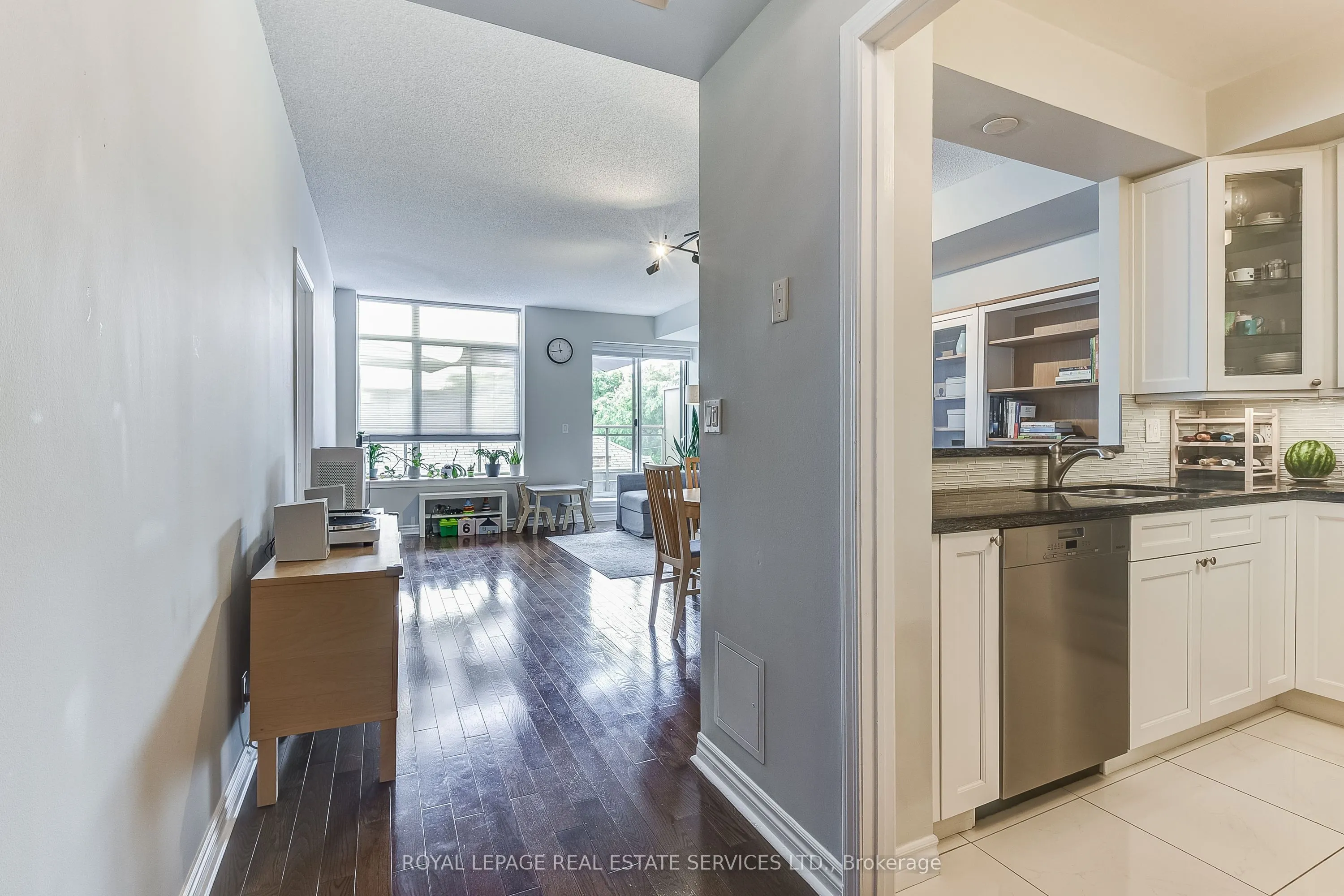 935 Royal York Road, #208