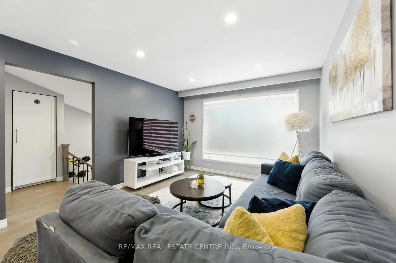 6423 Chaumont Crescent