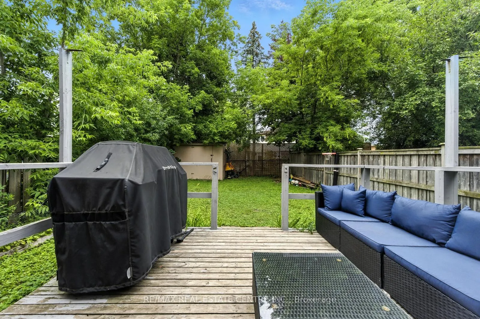 6423 Chaumont Crescent