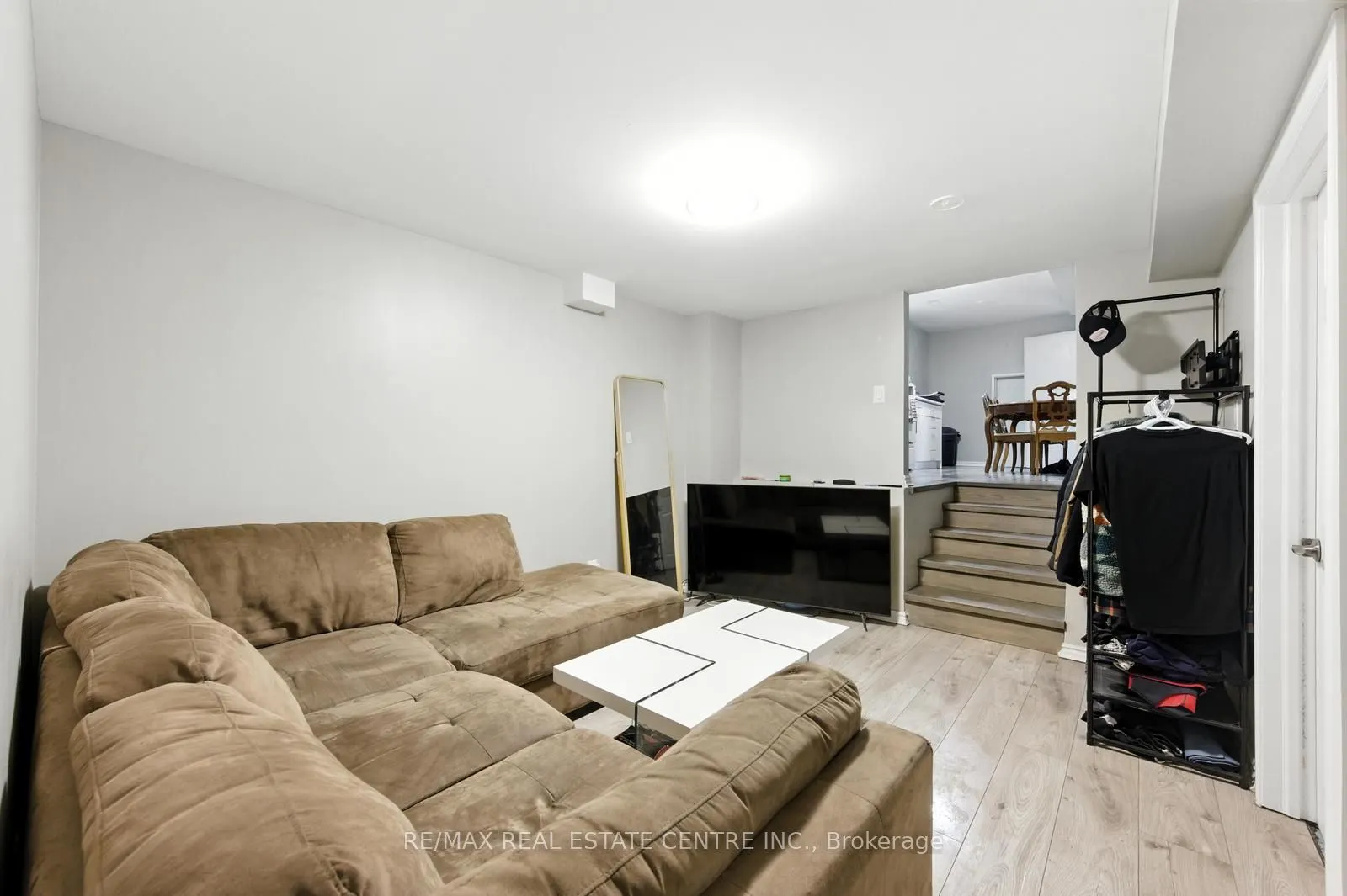 6423 Chaumont Crescent