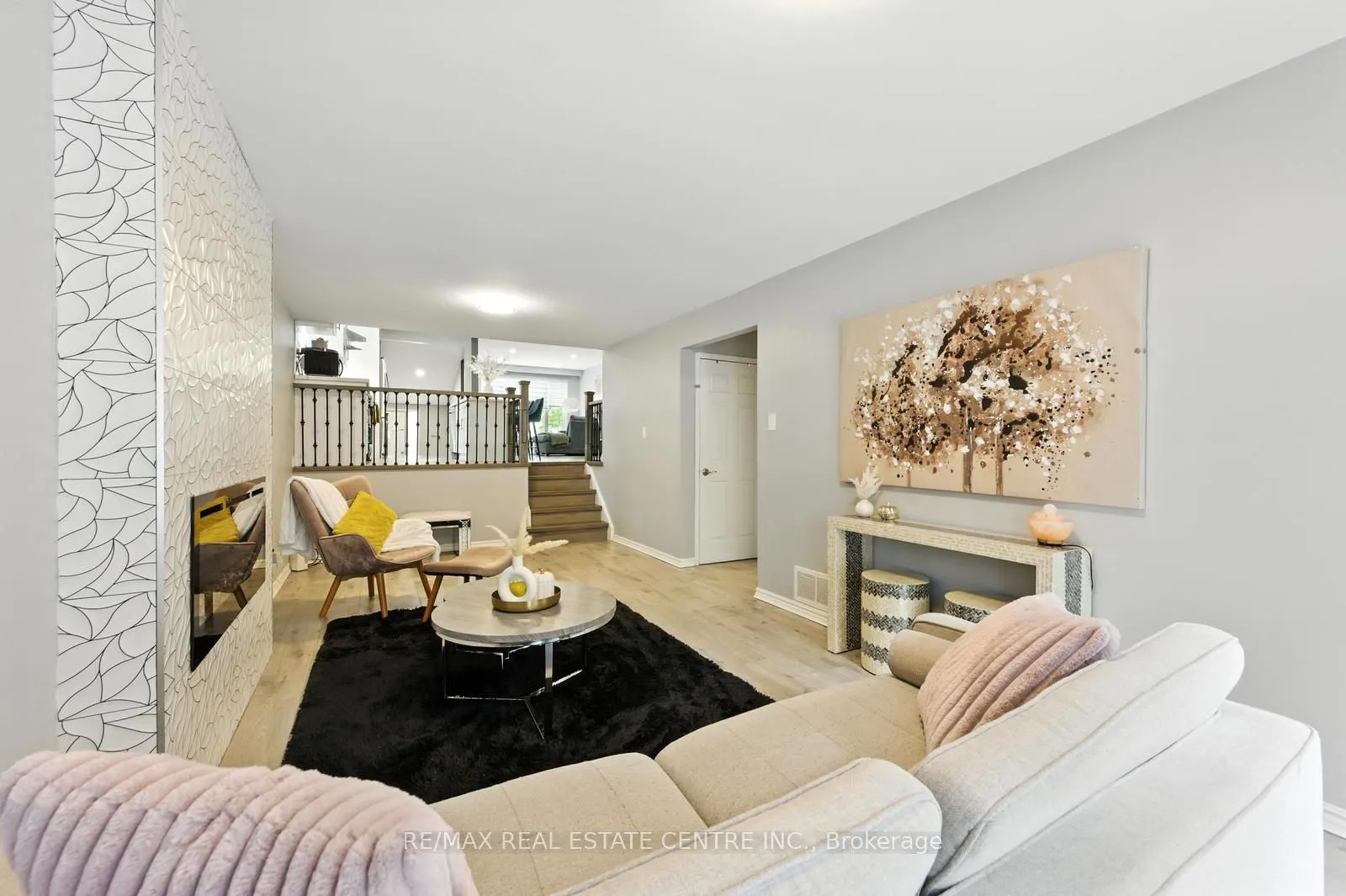 6423 Chaumont Crescent