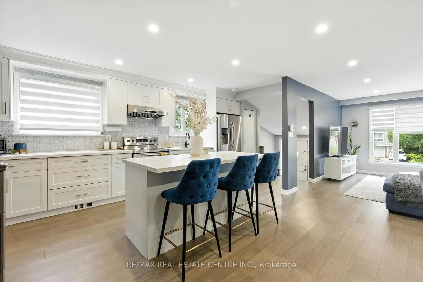 6423 Chaumont Crescent