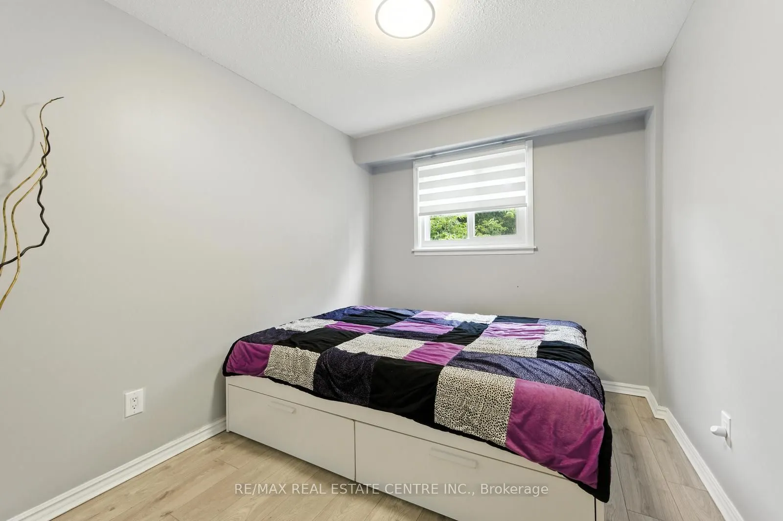 6423 Chaumont Crescent