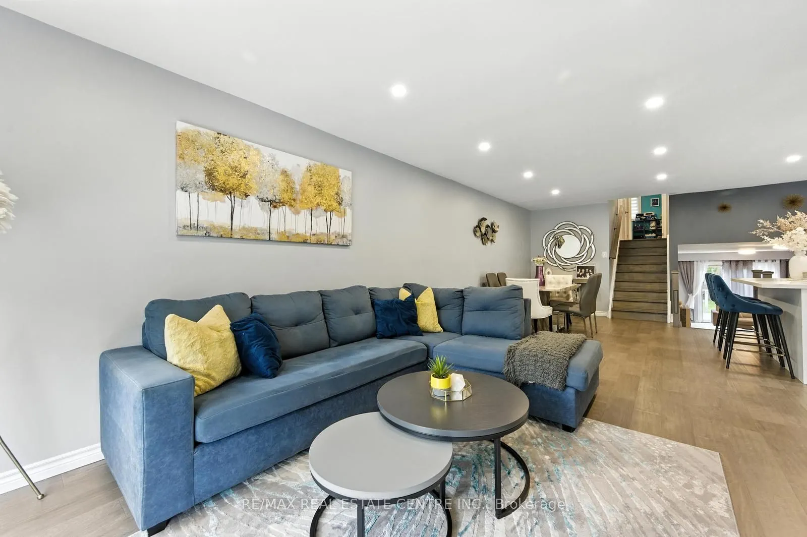 6423 Chaumont Crescent