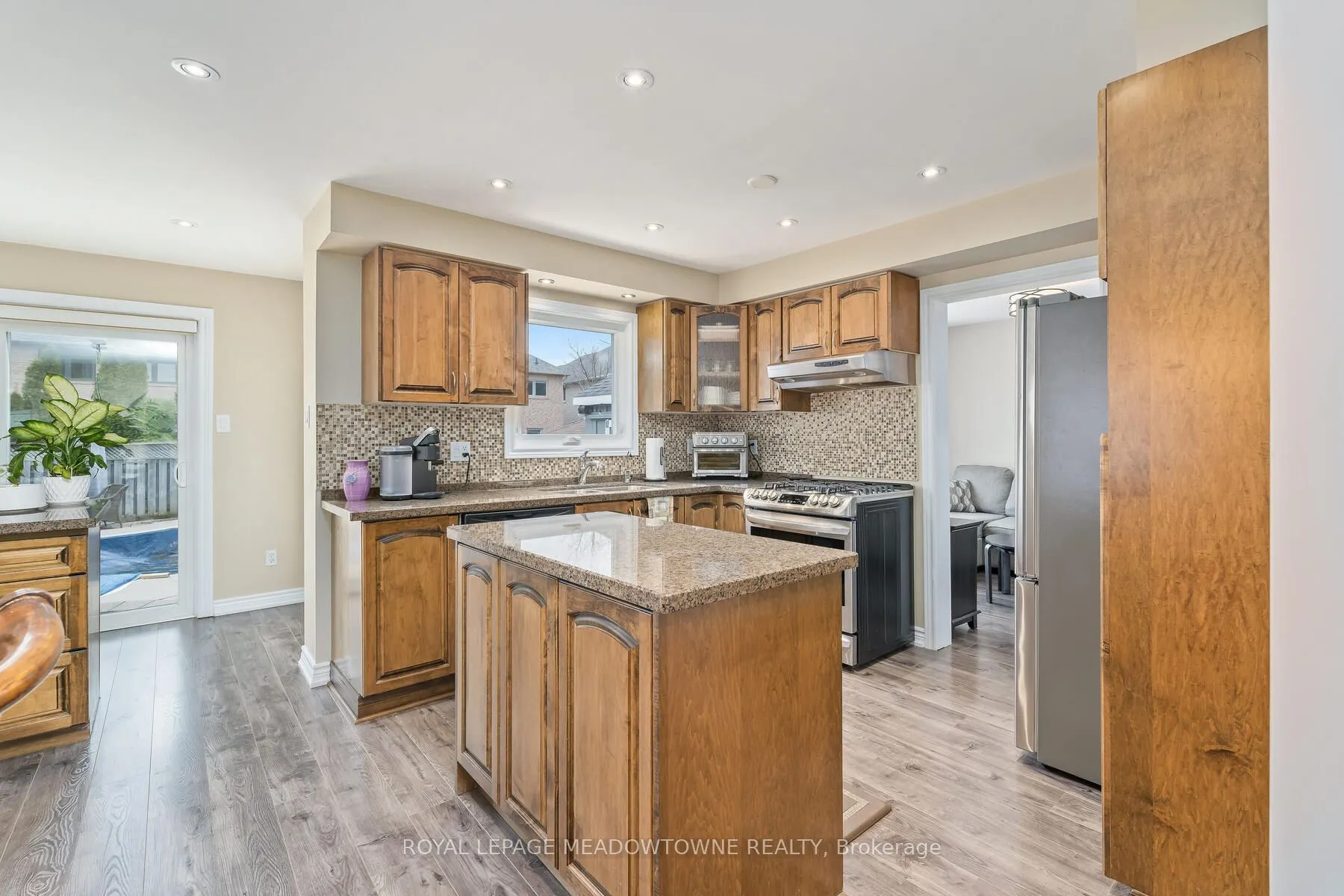 16 Chester Crescent S