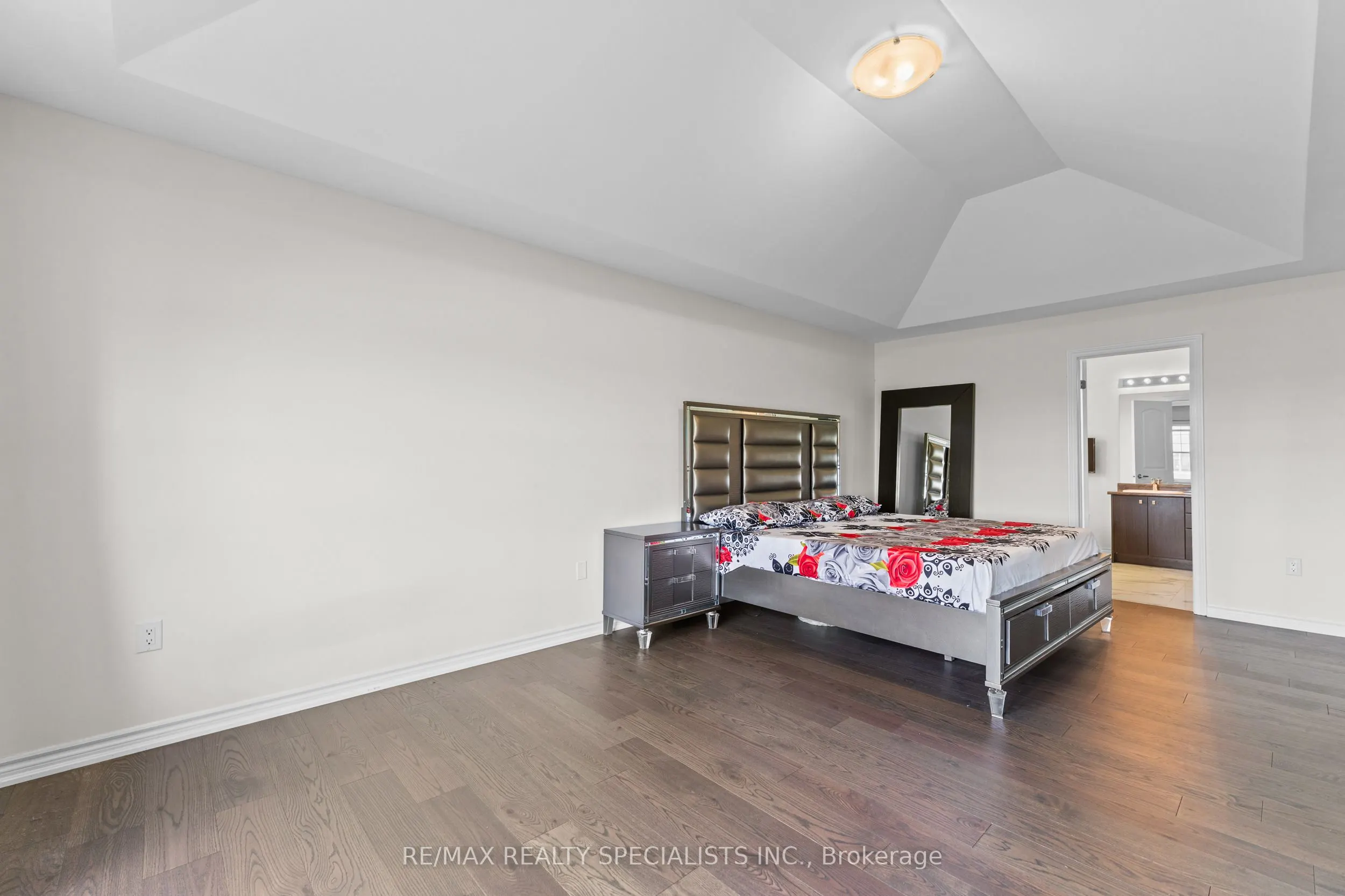24 Wainwright Drive