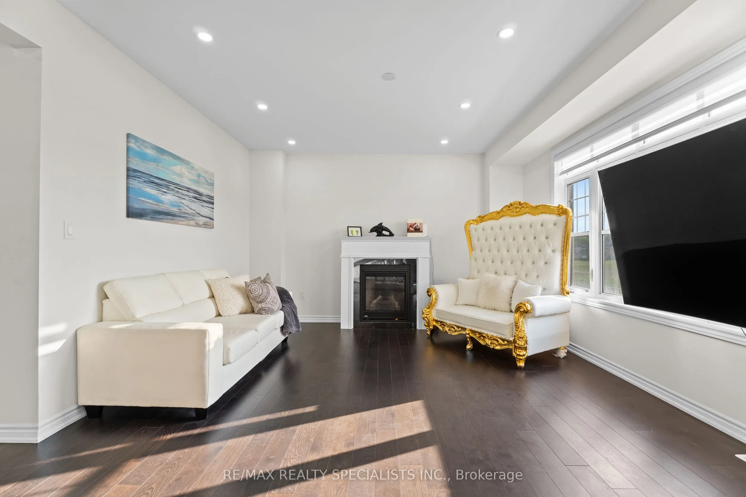 24 Wainwright Drive